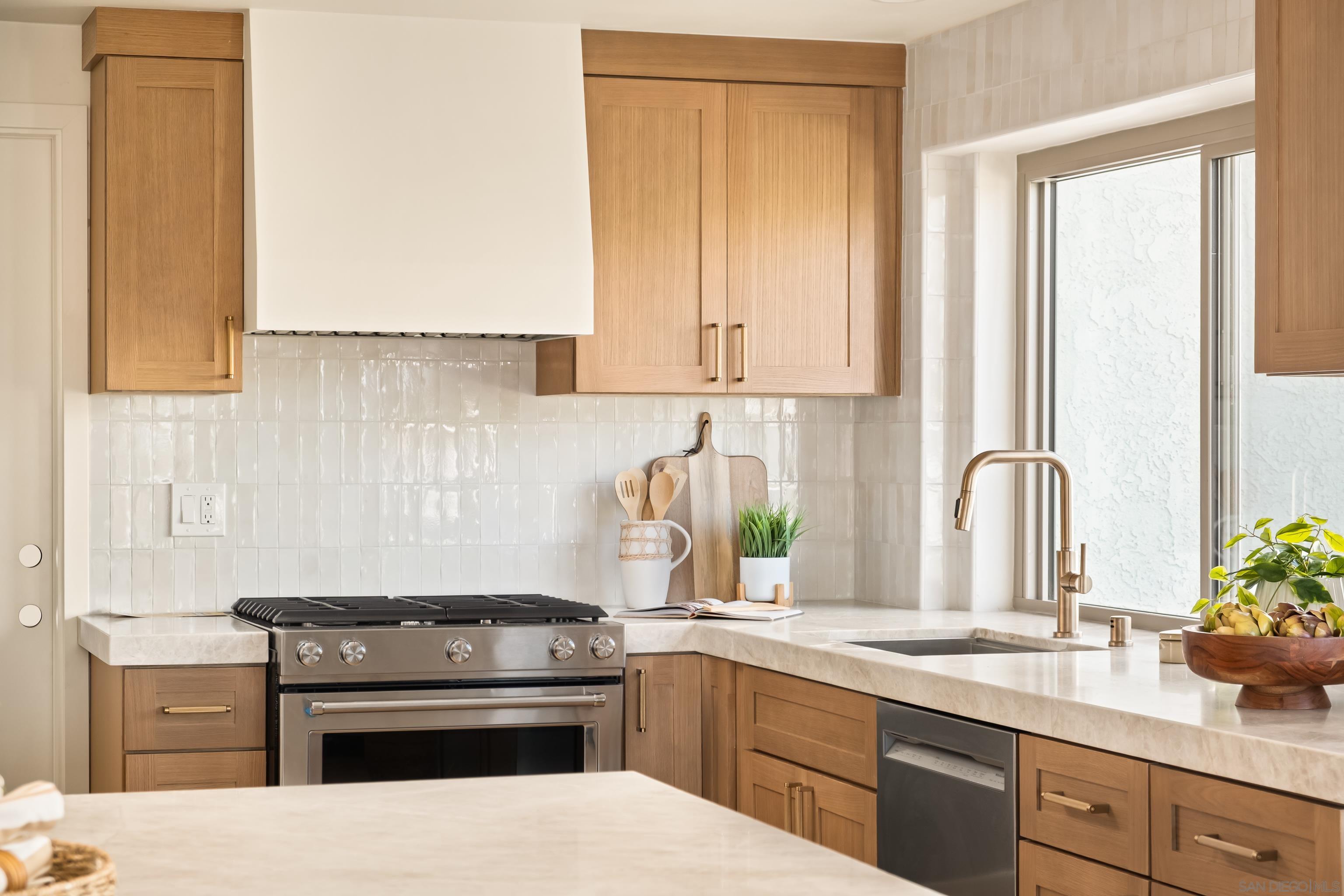 Detail Gallery Image 16 of 51 For 3492  Corvallis, Carlsbad,  CA 92010 - 3 Beds | 2 Baths