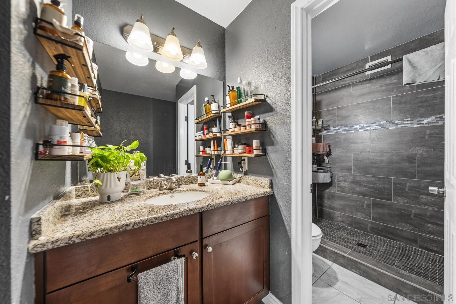 Detail Gallery Image 21 of 41 For 1104  Hoover St, Escondido,  CA 92027 - 5 Beds | 2 Baths