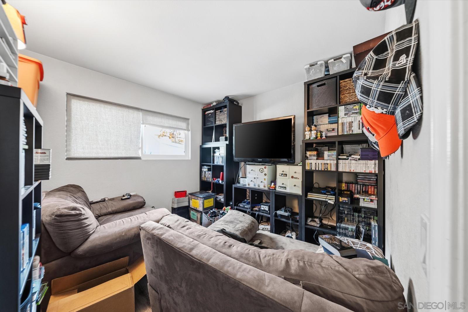 Detail Gallery Image 25 of 41 For 1104  Hoover St, Escondido,  CA 92027 - 5 Beds | 2 Baths