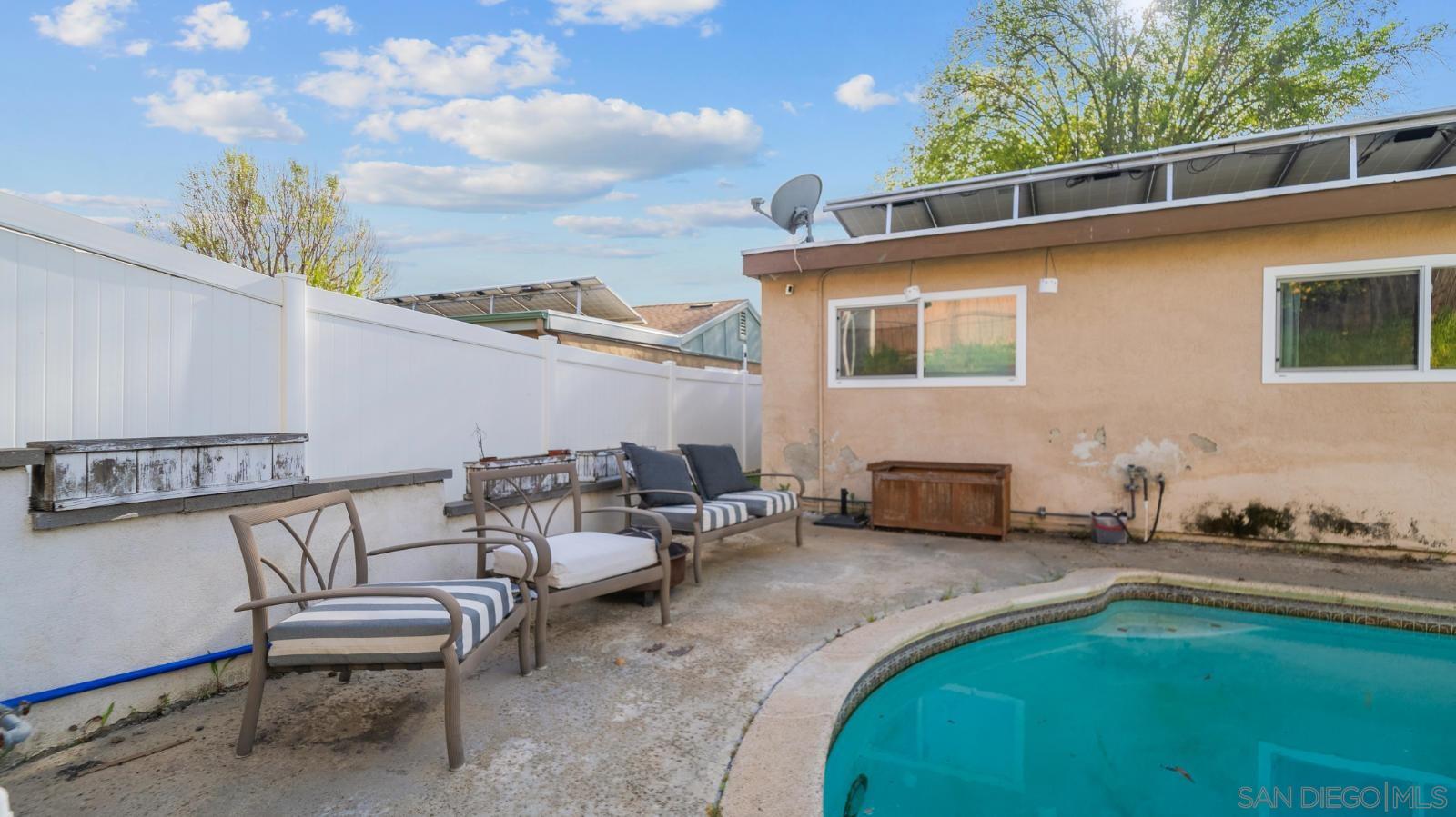 Detail Gallery Image 31 of 41 For 1104  Hoover St, Escondido,  CA 92027 - 5 Beds | 2 Baths