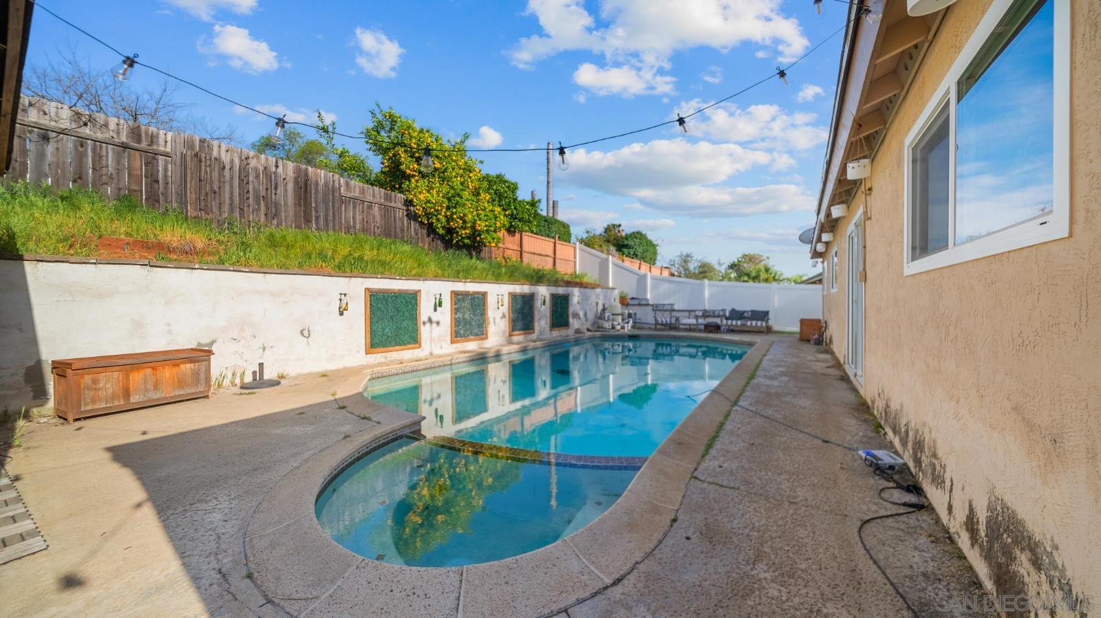 Detail Gallery Image 33 of 41 For 1104  Hoover St, Escondido,  CA 92027 - 5 Beds | 2 Baths