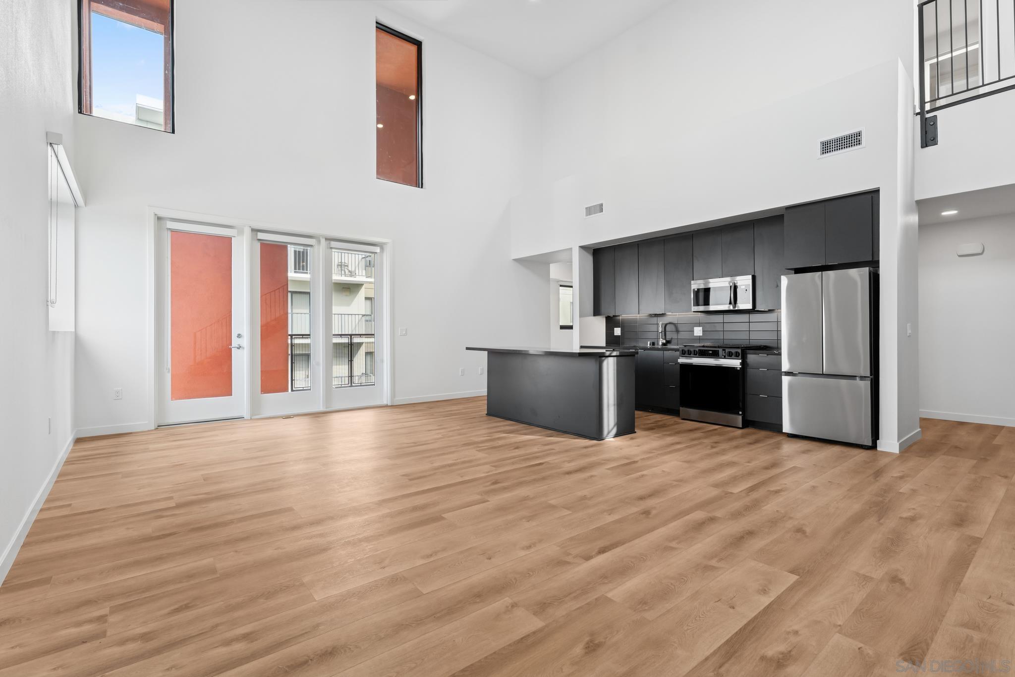 Front Image Thumbnail for SD260005229