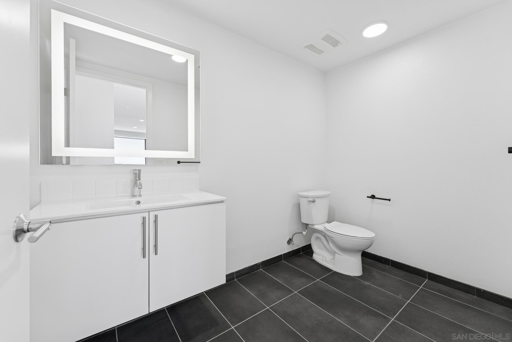 Detail Gallery Image 12 of 15 For 3922  Park Blvd  601, San Diego,  CA 92103 - 1 Beds | 1/1 Baths