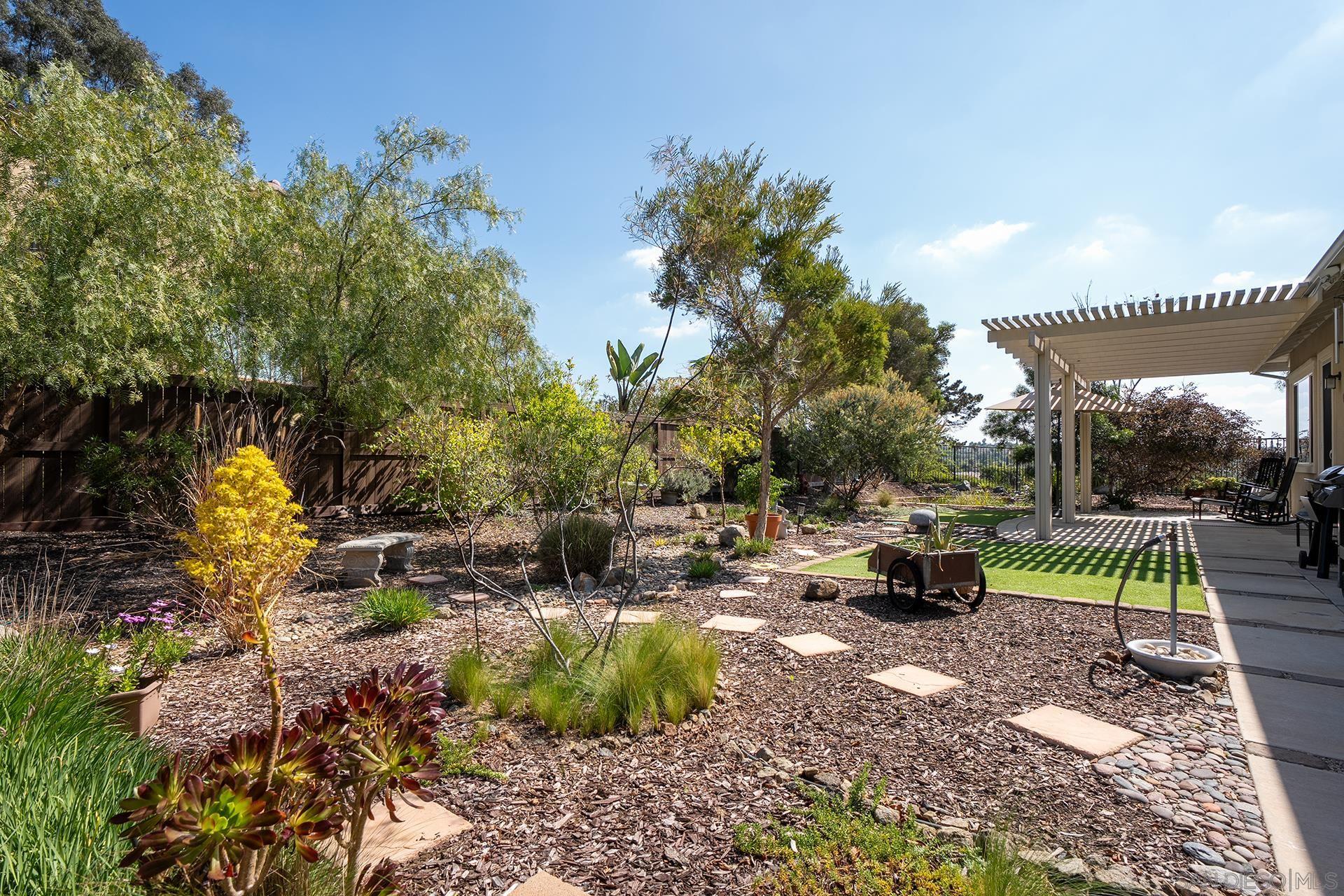 Detail Gallery Image 42 of 49 For 1812  Hayden Ranch Rd, Vista,  CA 92084 - 4 Beds | 3/1 Baths