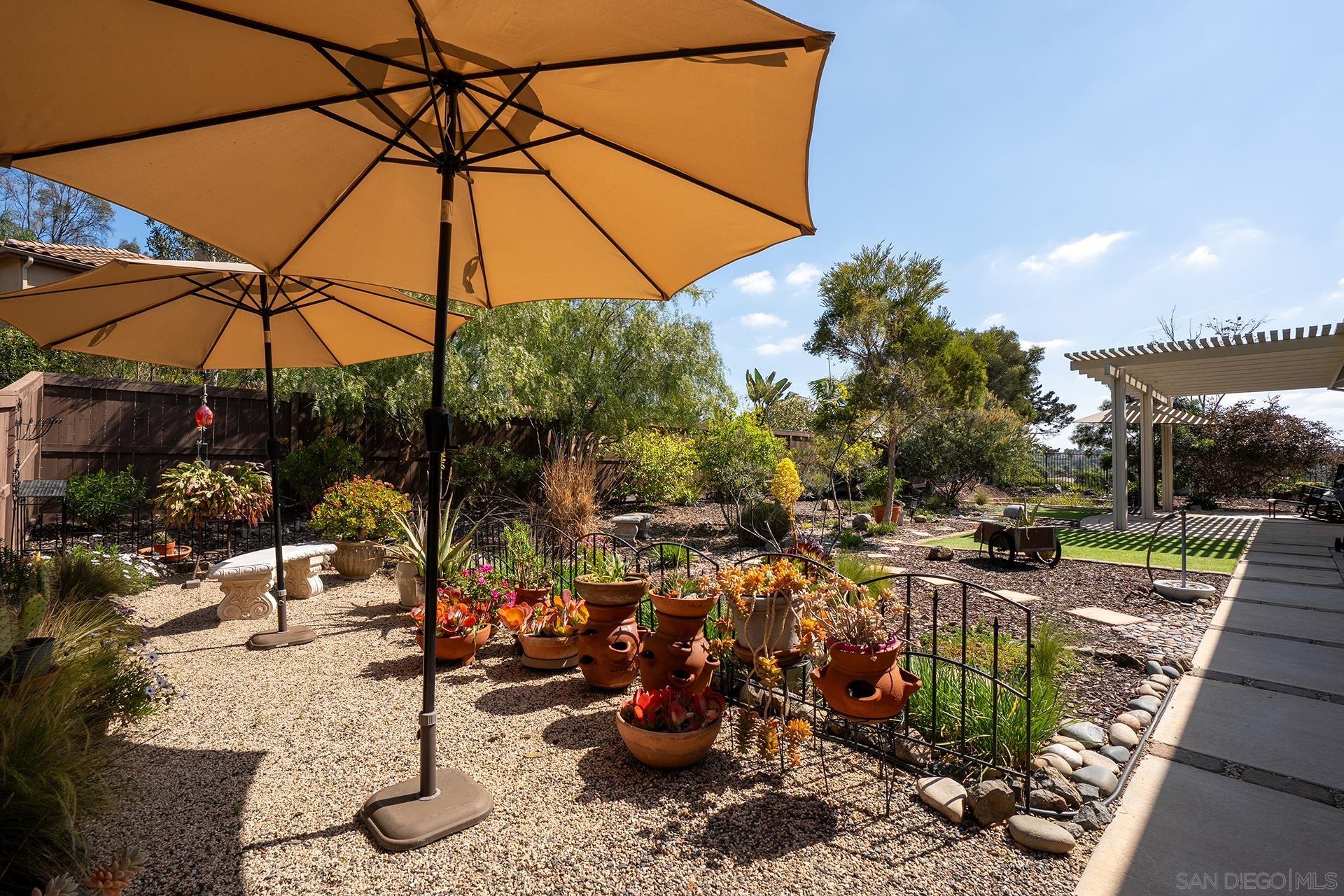 Detail Gallery Image 43 of 49 For 1812  Hayden Ranch Rd, Vista,  CA 92084 - 4 Beds | 3/1 Baths