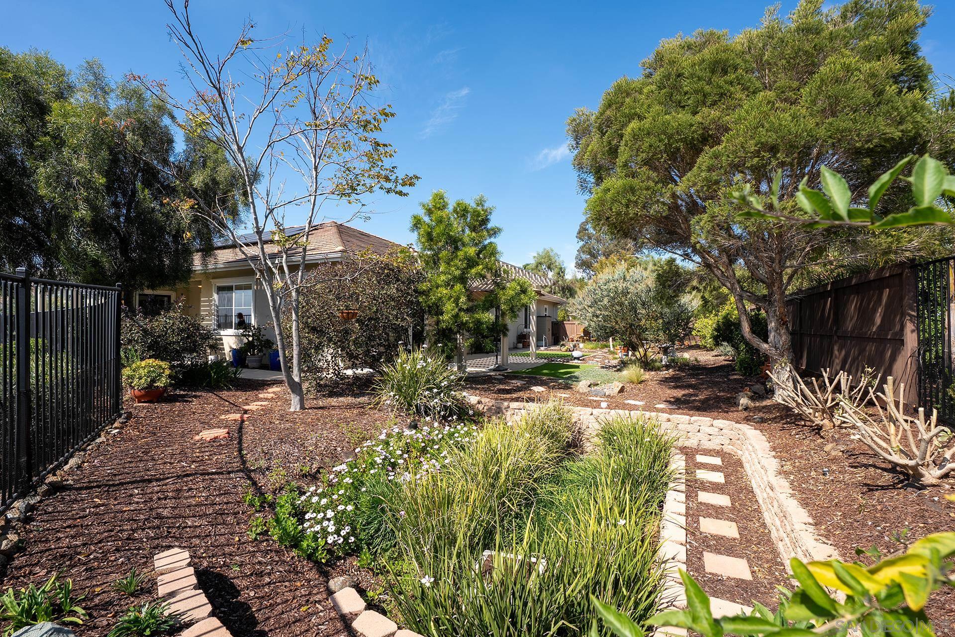 Detail Gallery Image 45 of 49 For 1812  Hayden Ranch Rd, Vista,  CA 92084 - 4 Beds | 3/1 Baths
