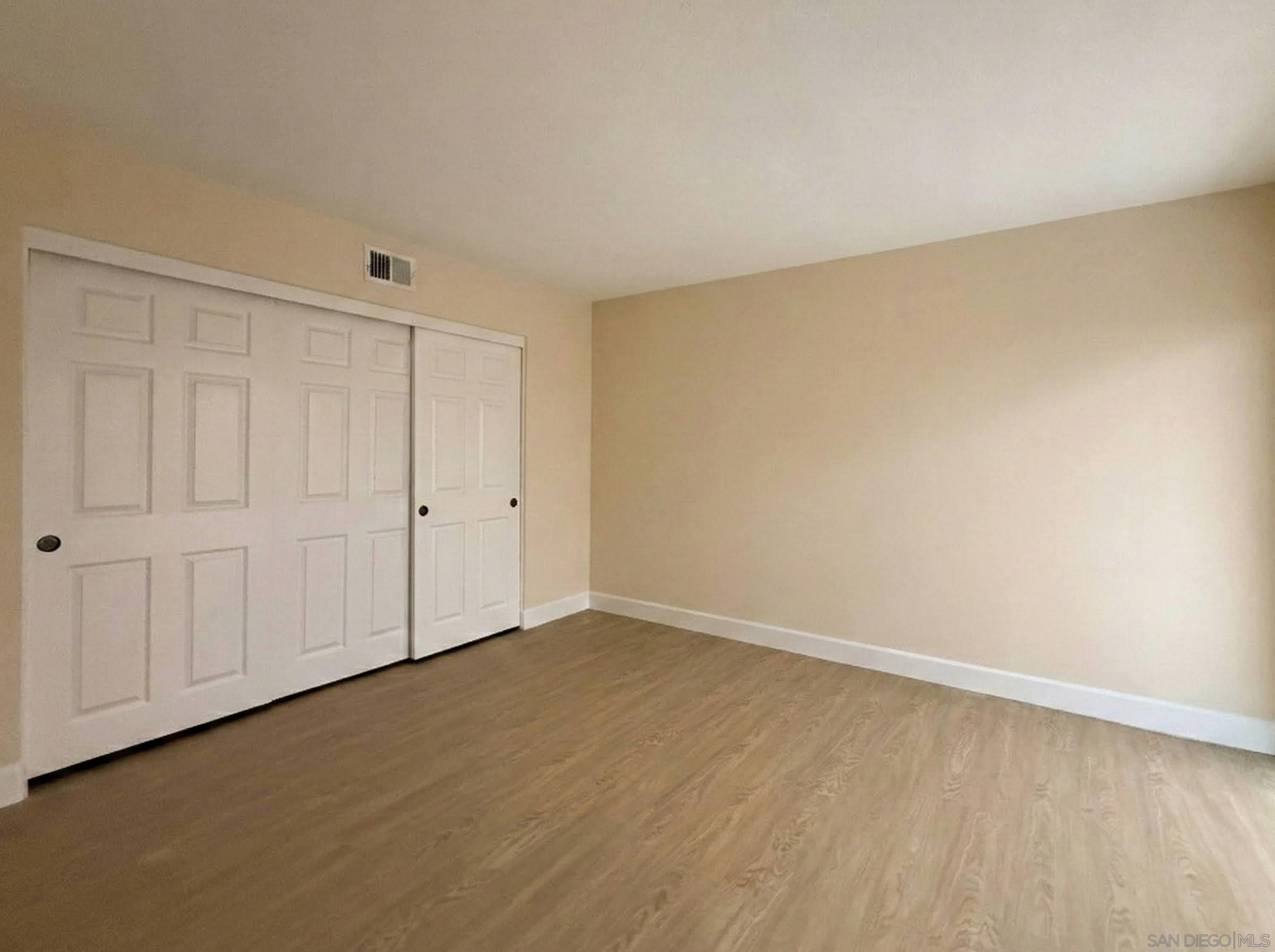 Detail Gallery Image 17 of 46 For 1418  Pacific Beach Dr, San Diego,  CA 92109 - 2 Beds | 2/1 Baths