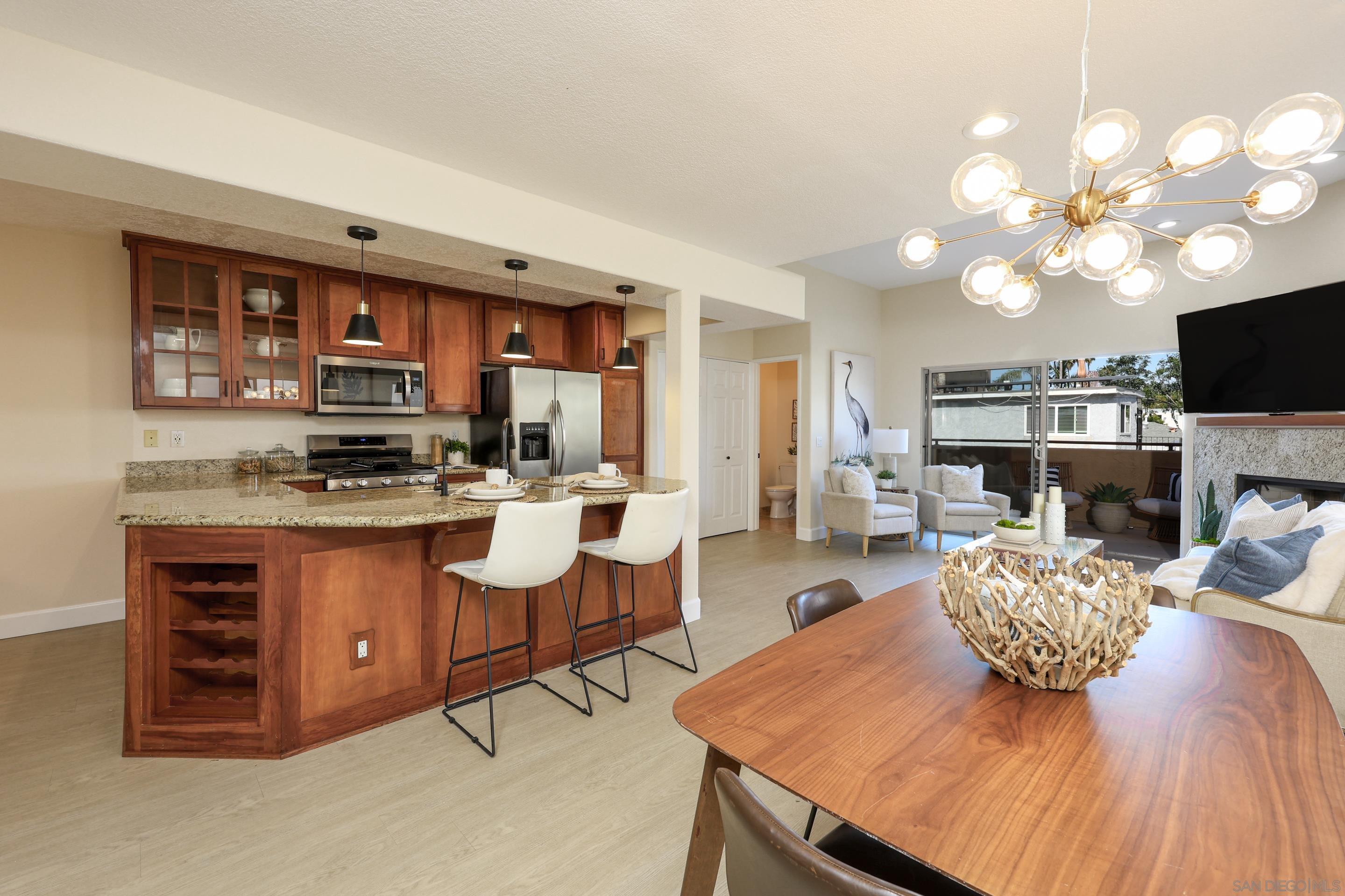 Detail Gallery Image 29 of 46 For 1418  Pacific Beach Dr, San Diego,  CA 92109 - 2 Beds | 2/1 Baths