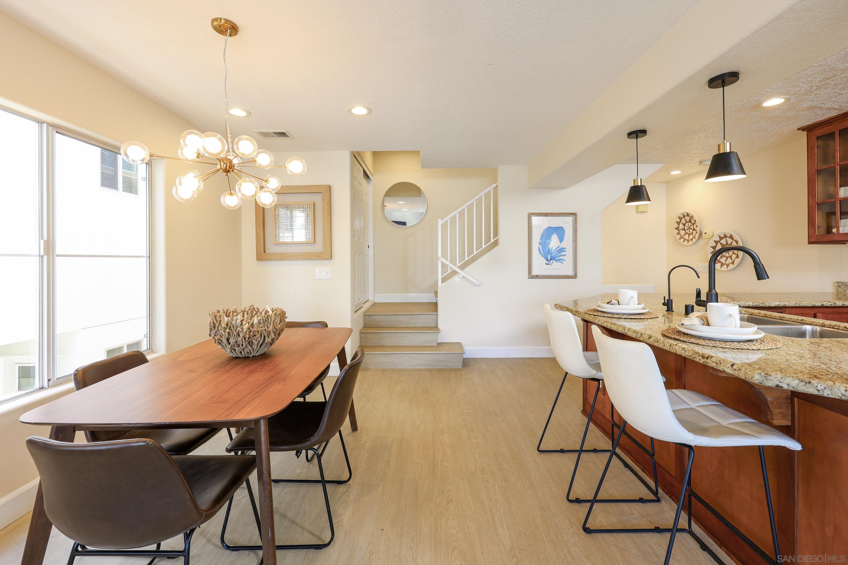 Detail Gallery Image 35 of 46 For 1418  Pacific Beach Dr, San Diego,  CA 92109 - 2 Beds | 2/1 Baths