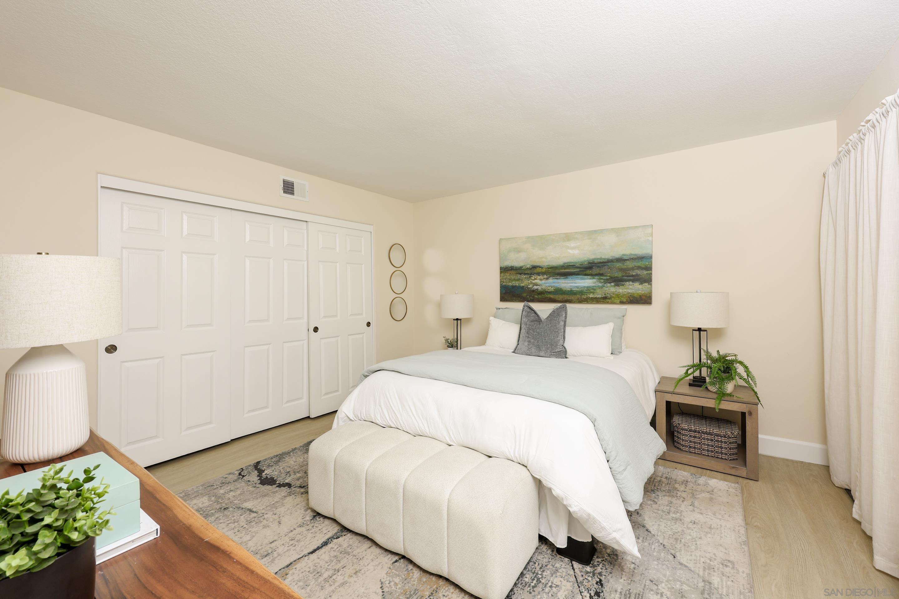Detail Gallery Image 39 of 46 For 1418  Pacific Beach Dr, San Diego,  CA 92109 - 2 Beds | 2/1 Baths