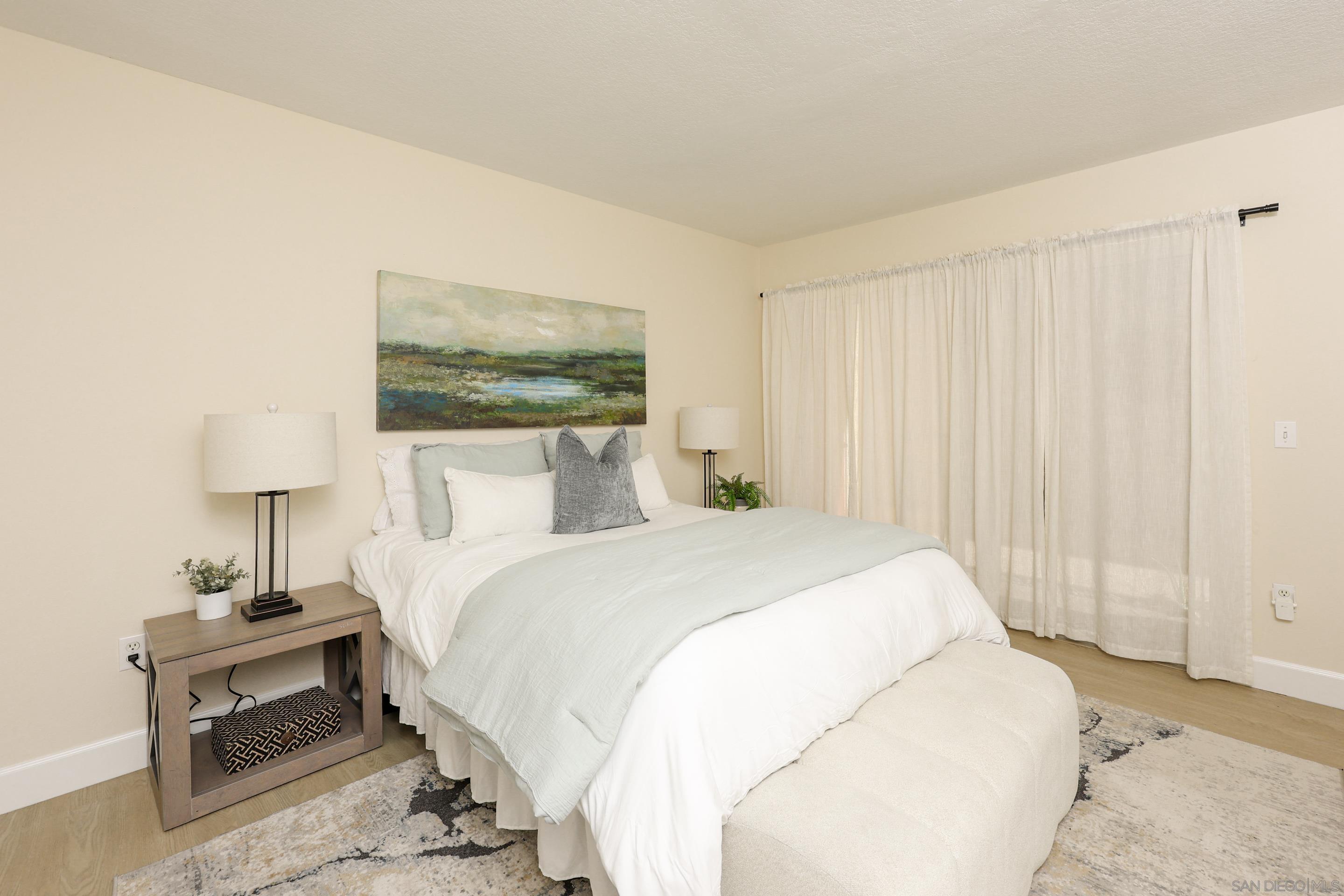 Detail Gallery Image 40 of 46 For 1418  Pacific Beach Dr, San Diego,  CA 92109 - 2 Beds | 2/1 Baths