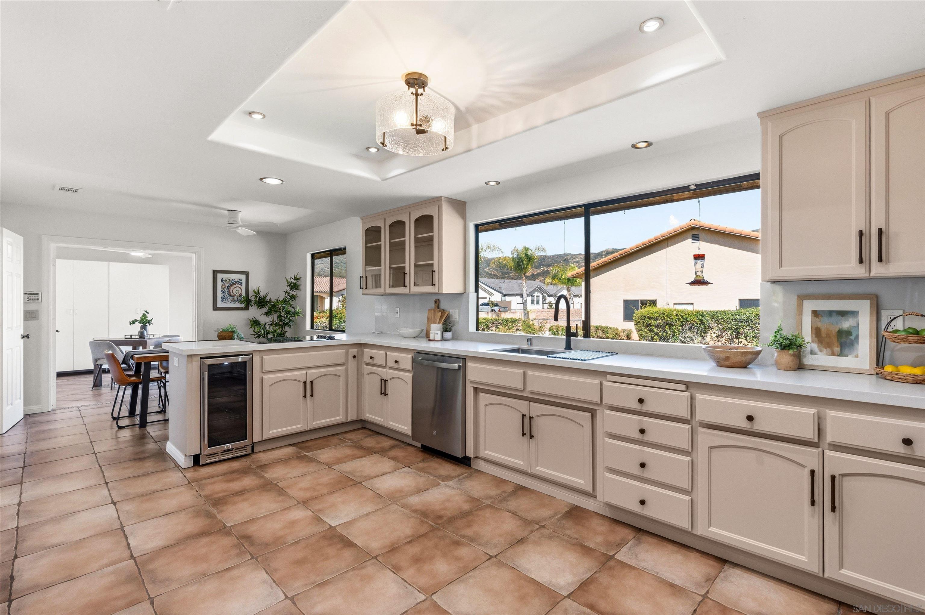 Detail Gallery Image 21 of 56 For 13960  Valle Lindo, Escondido,  CA 92027 - 4 Beds | 3/1 Baths