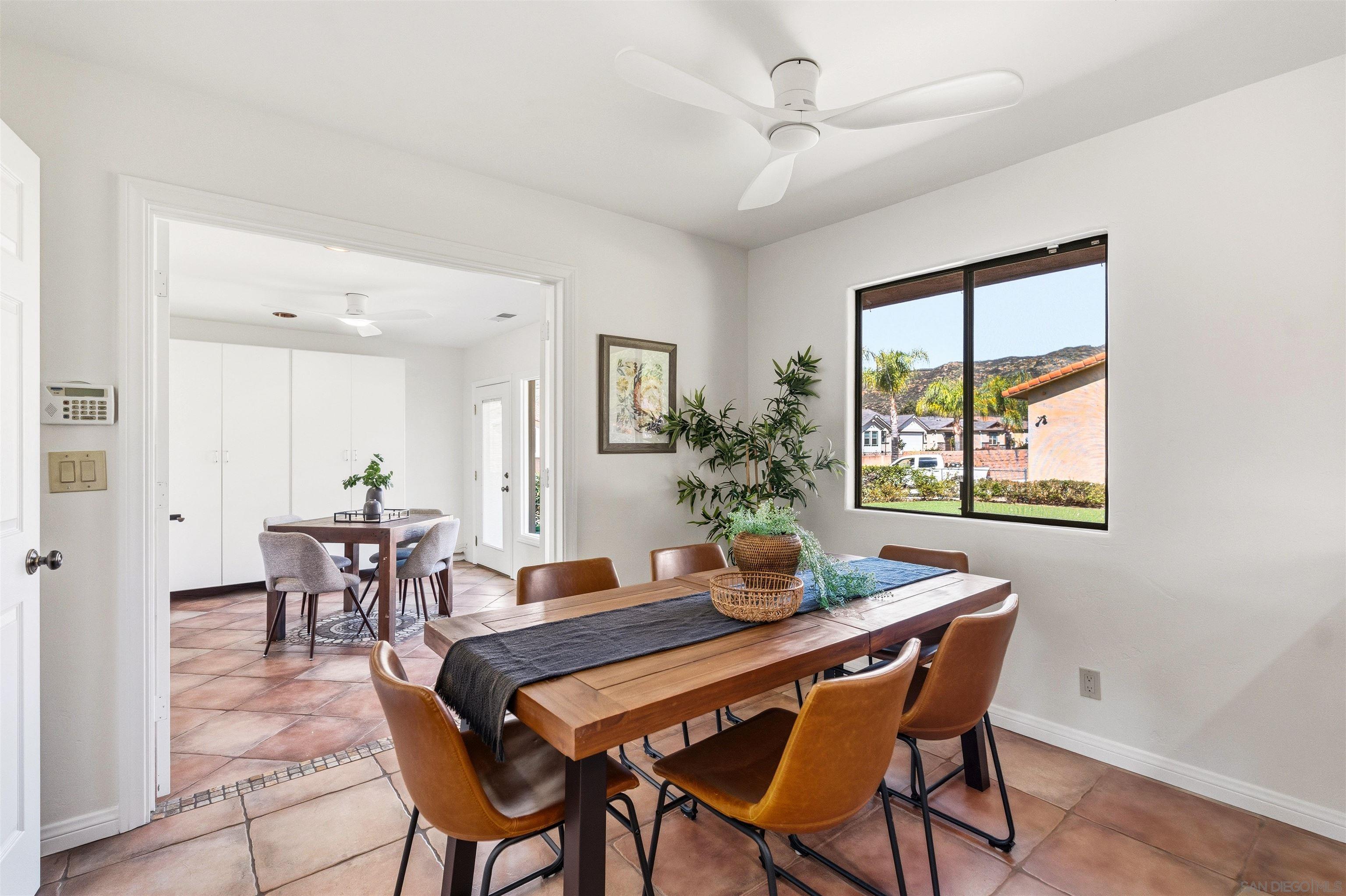 Detail Gallery Image 24 of 56 For 13960  Valle Lindo, Escondido,  CA 92027 - 4 Beds | 3/1 Baths