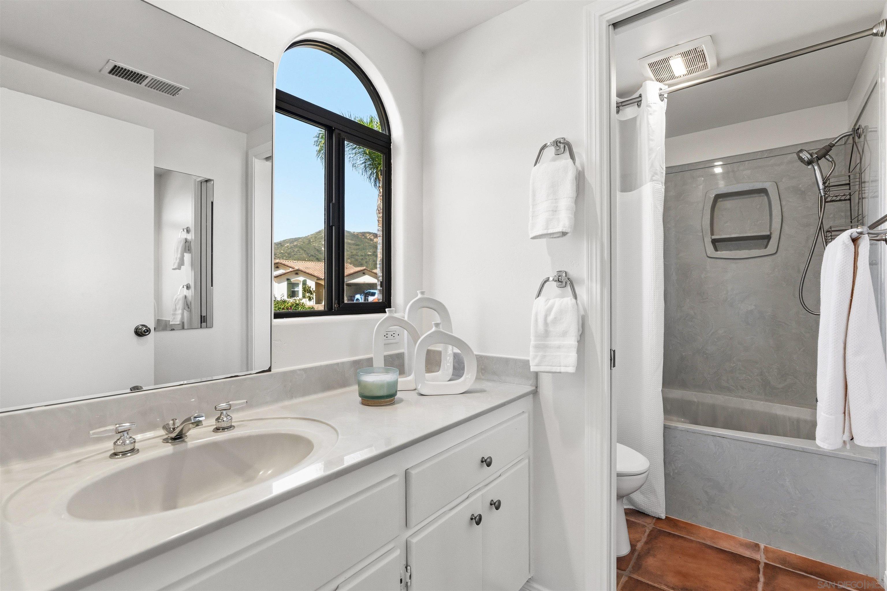 Detail Gallery Image 33 of 56 For 13960  Valle Lindo, Escondido,  CA 92027 - 4 Beds | 3/1 Baths