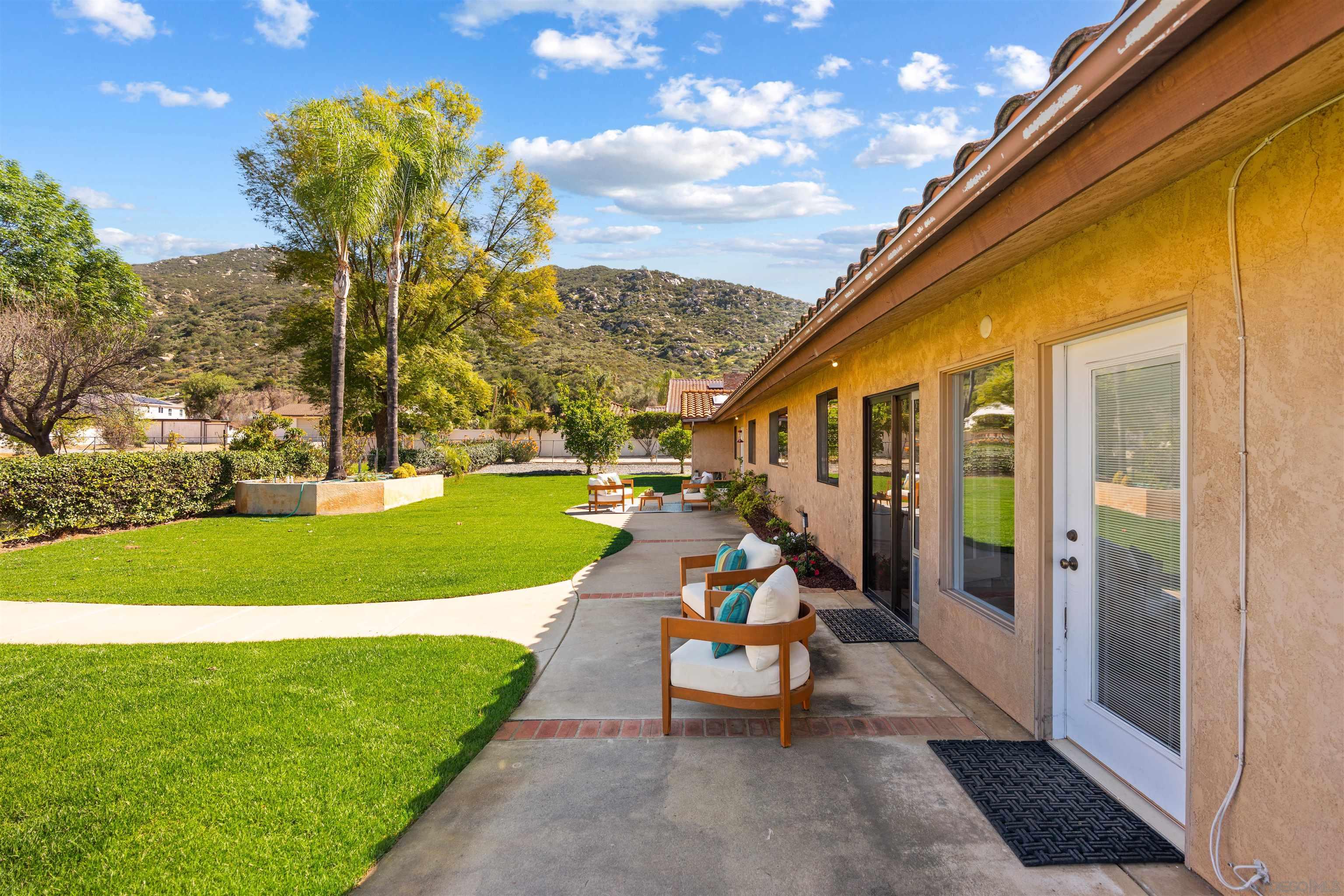 Detail Gallery Image 35 of 56 For 13960  Valle Lindo, Escondido,  CA 92027 - 4 Beds | 3/1 Baths