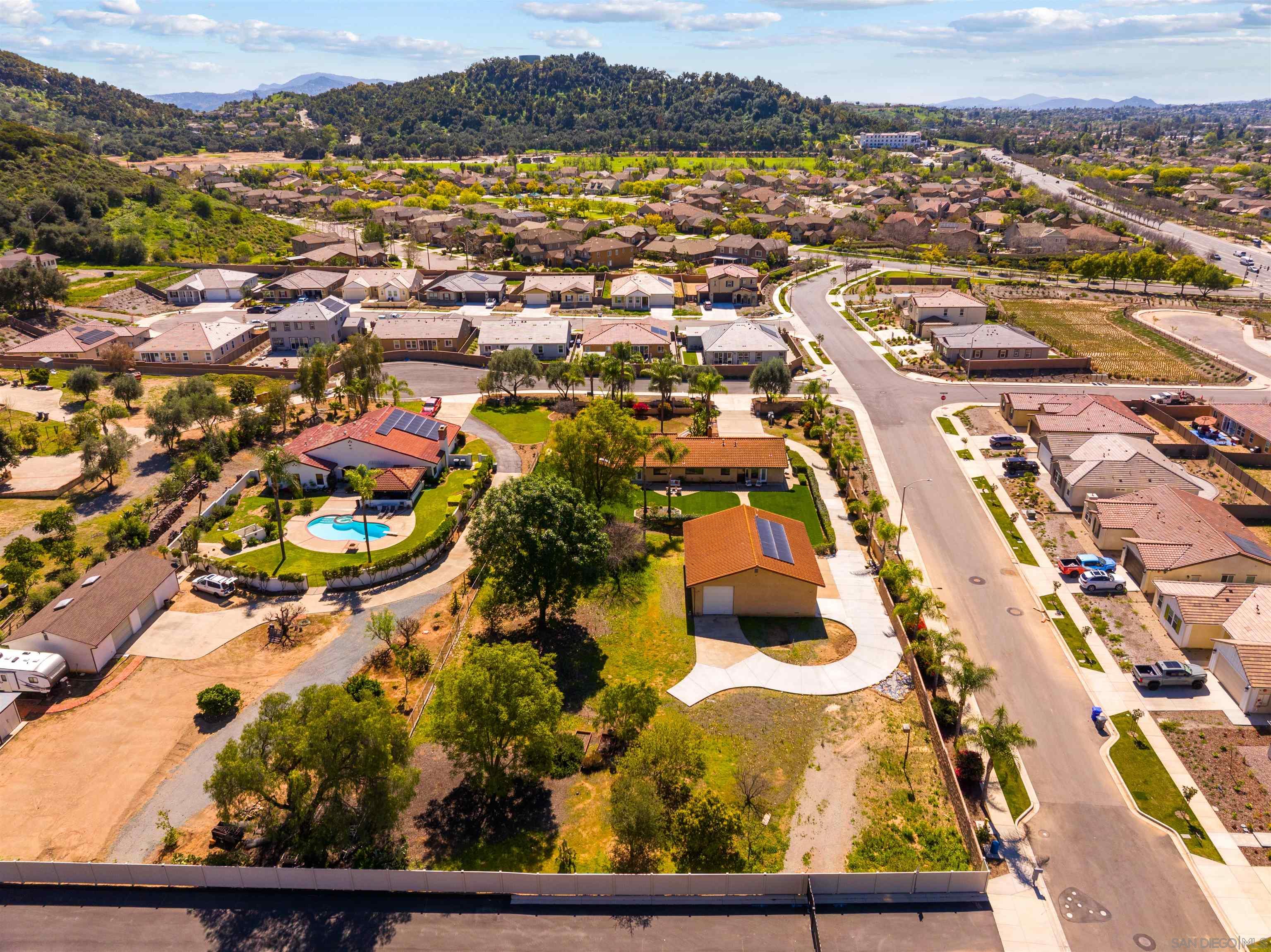 Detail Gallery Image 50 of 56 For 13960  Valle Lindo, Escondido,  CA 92027 - 4 Beds | 3/1 Baths