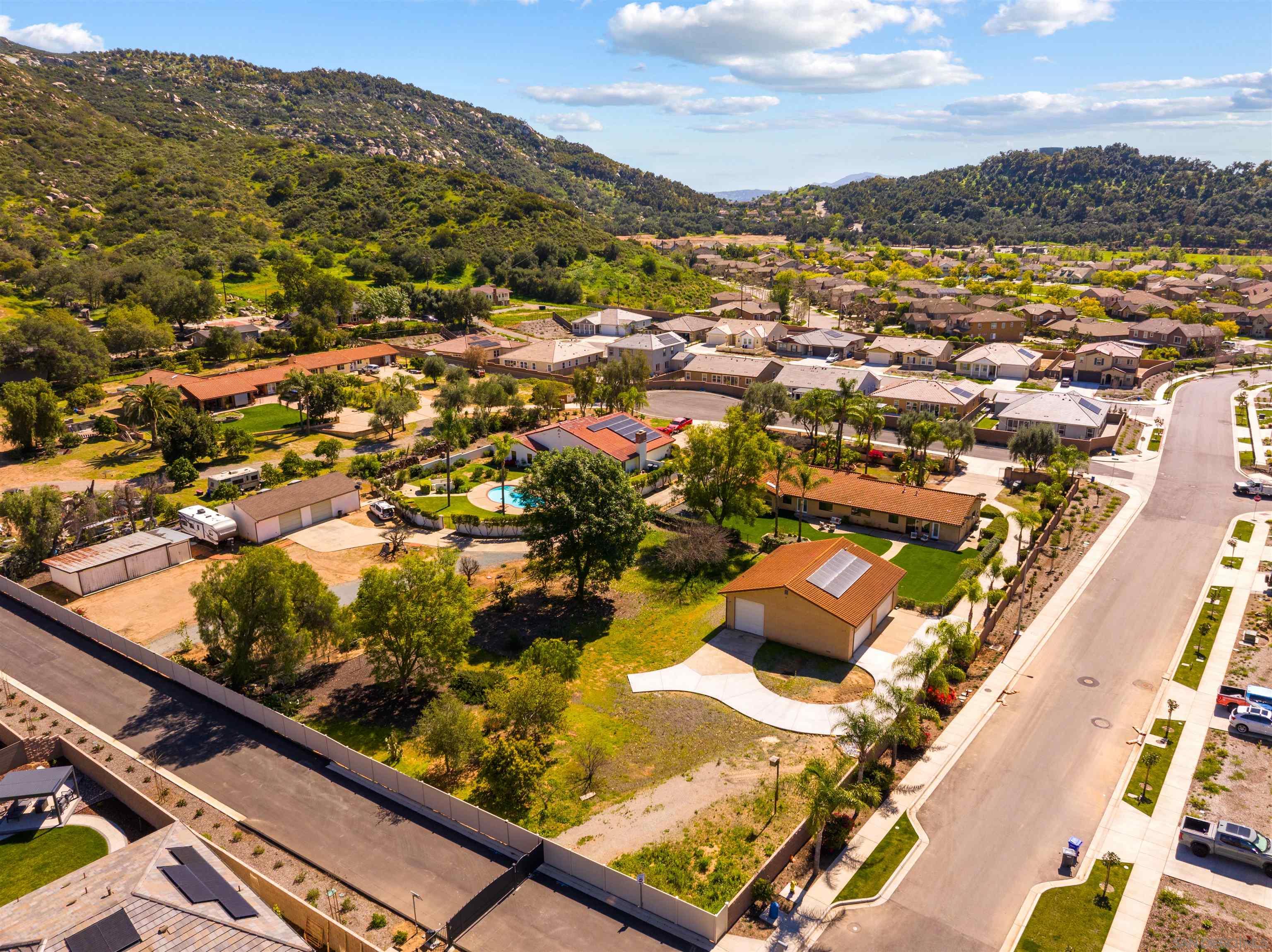 Detail Gallery Image 53 of 56 For 13960  Valle Lindo, Escondido,  CA 92027 - 4 Beds | 3/1 Baths