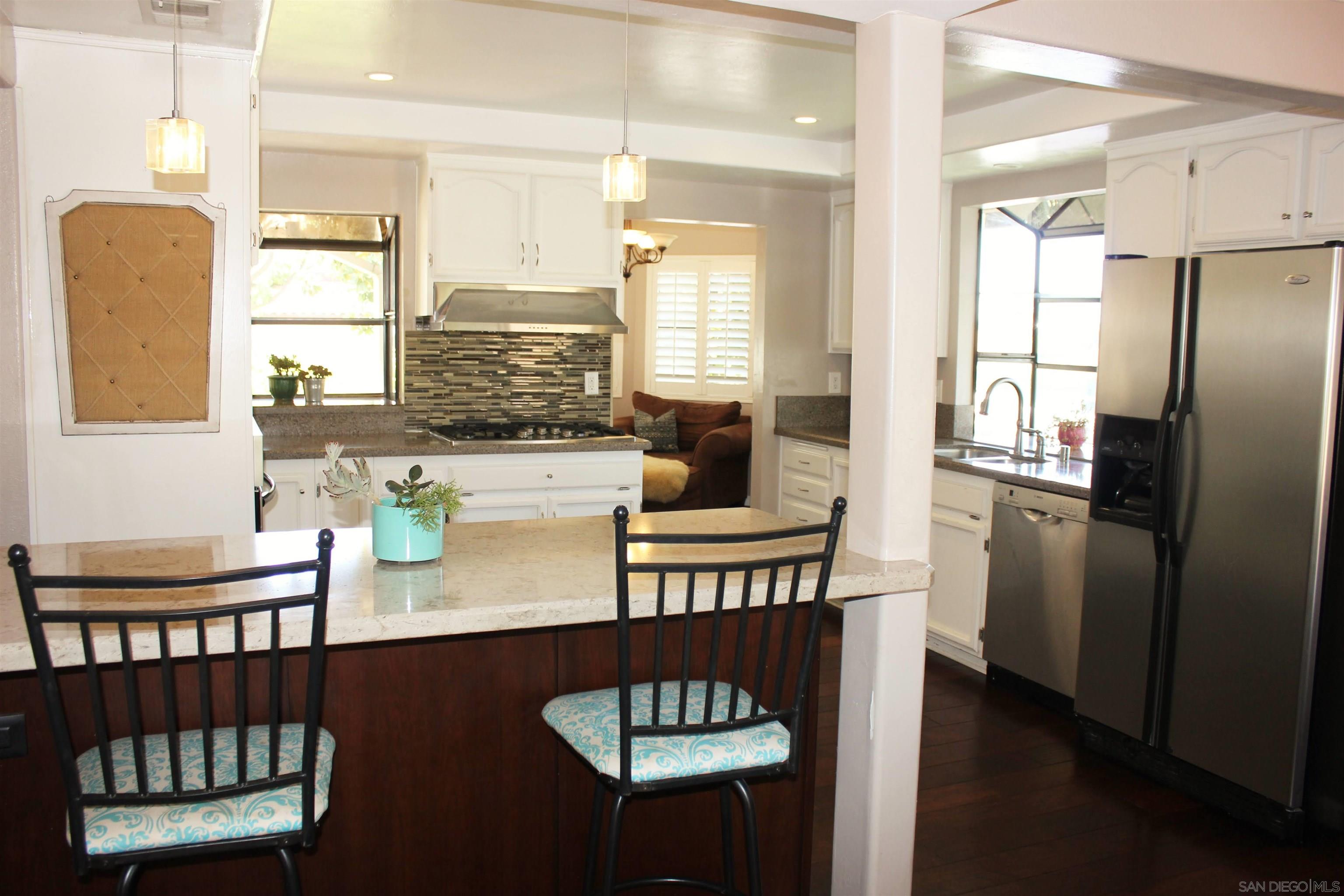 Detail Gallery Image 6 of 41 For 5537  Lesa Rd, La Mesa,  CA 91942 - 4 Beds | 2/1 Baths