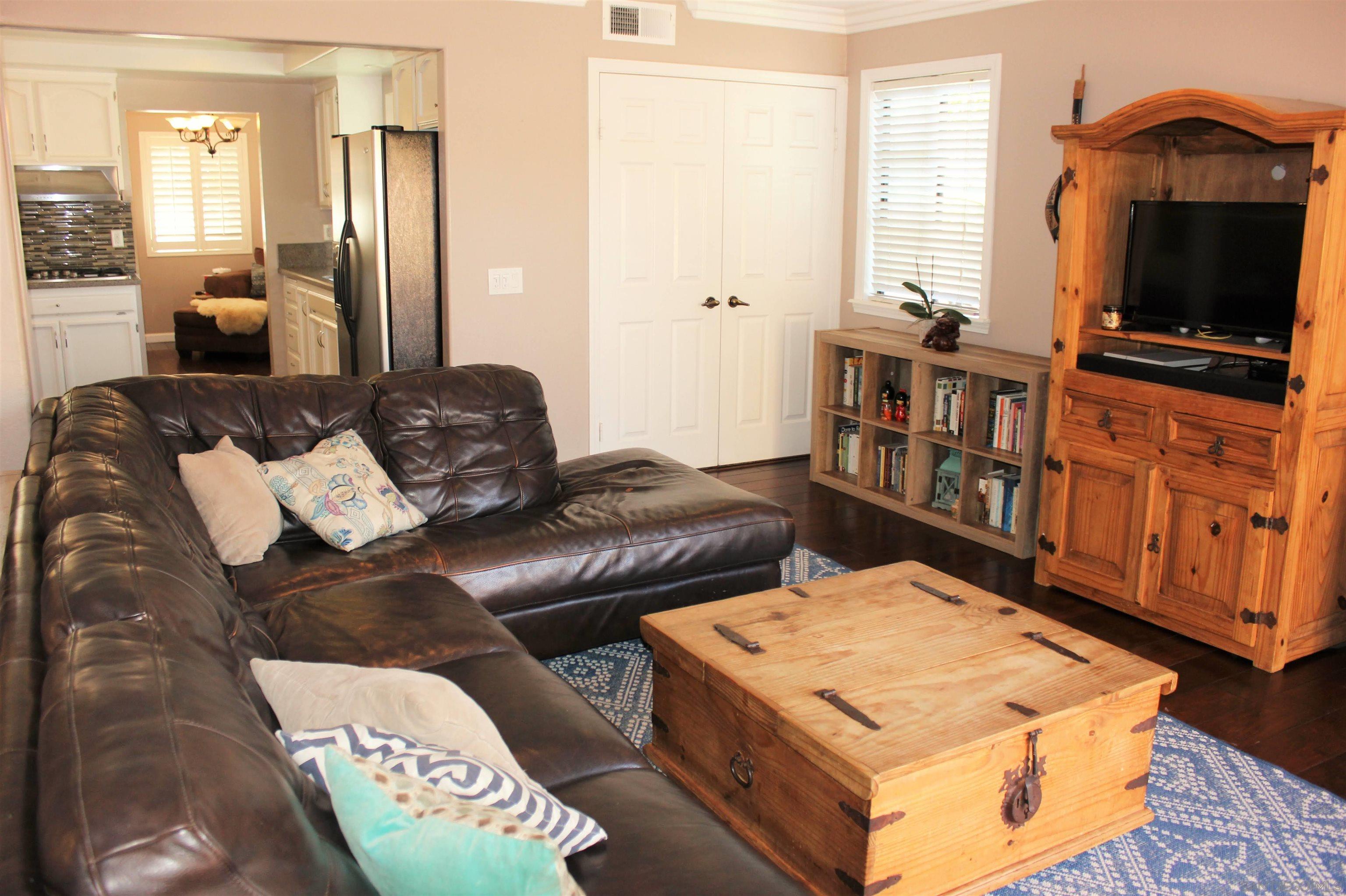 Detail Gallery Image 10 of 41 For 5537  Lesa Rd, La Mesa,  CA 91942 - 4 Beds | 2/1 Baths