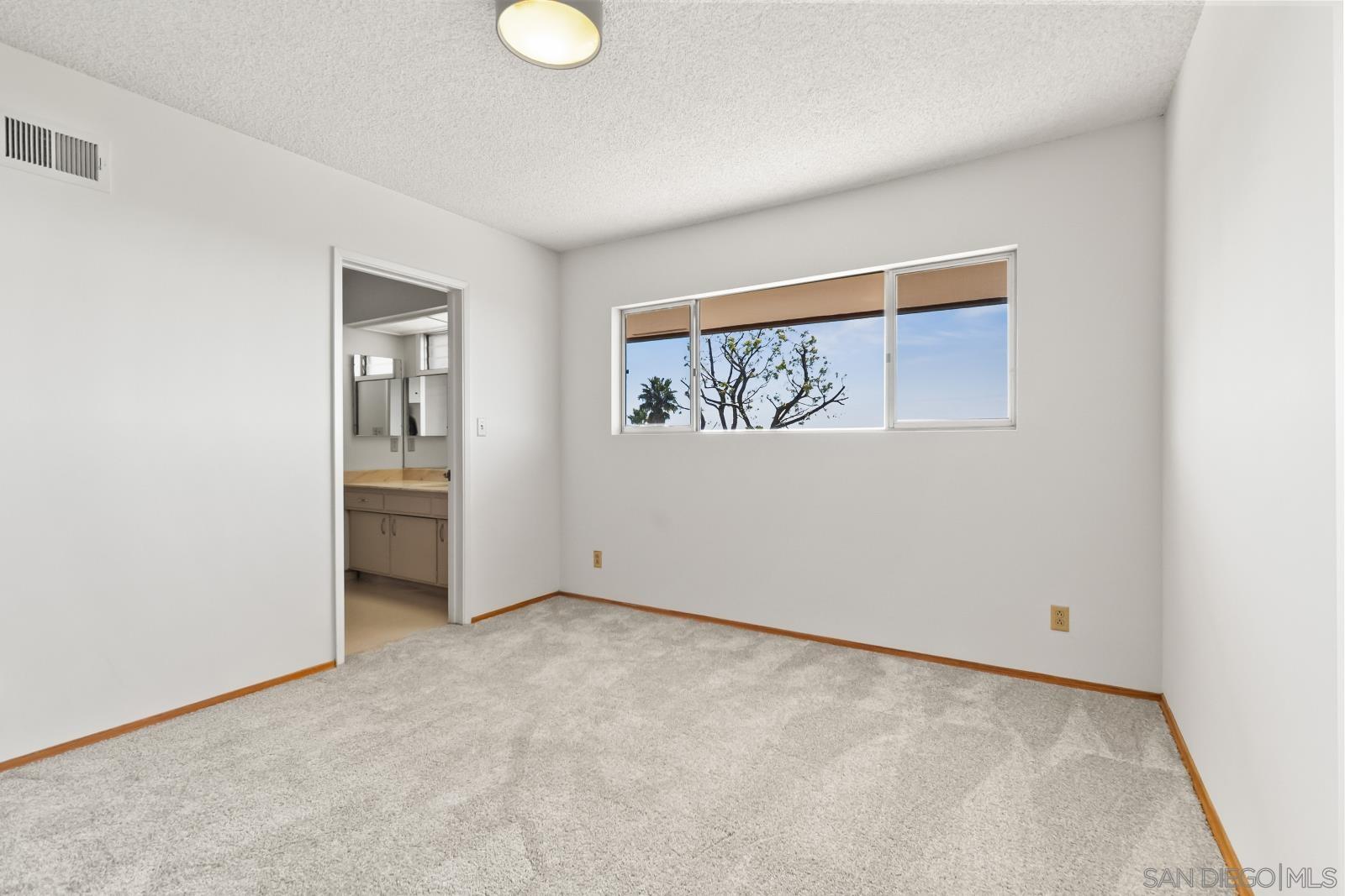 Detail Gallery Image 26 of 39 For 5868  Overlake Ave, San Diego,  CA 92120 - 5 Beds | 3/1 Baths