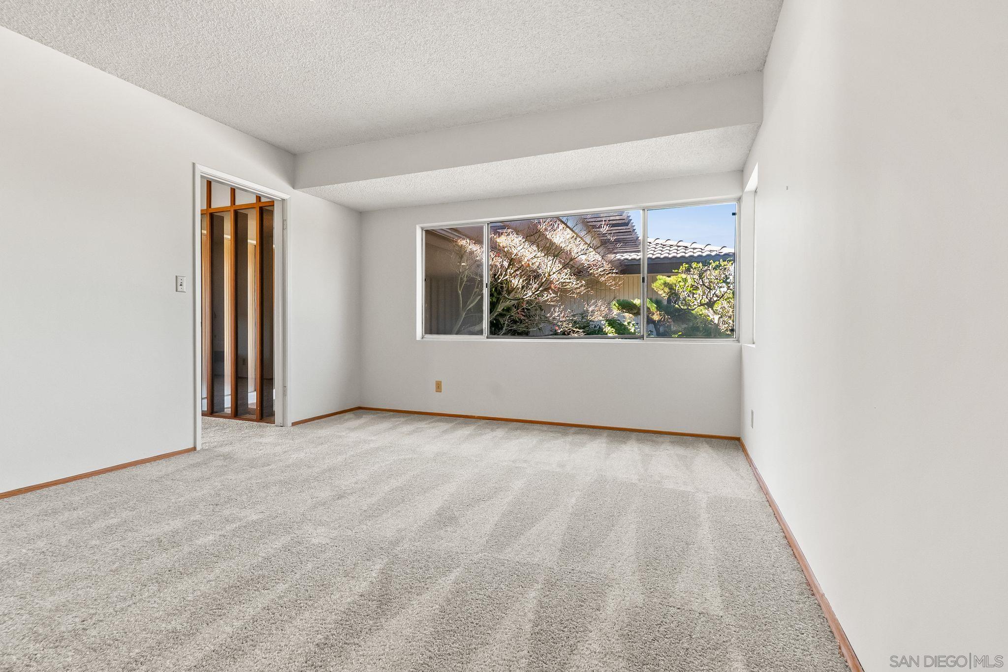 Detail Gallery Image 28 of 39 For 5868  Overlake Ave, San Diego,  CA 92120 - 5 Beds | 3/1 Baths