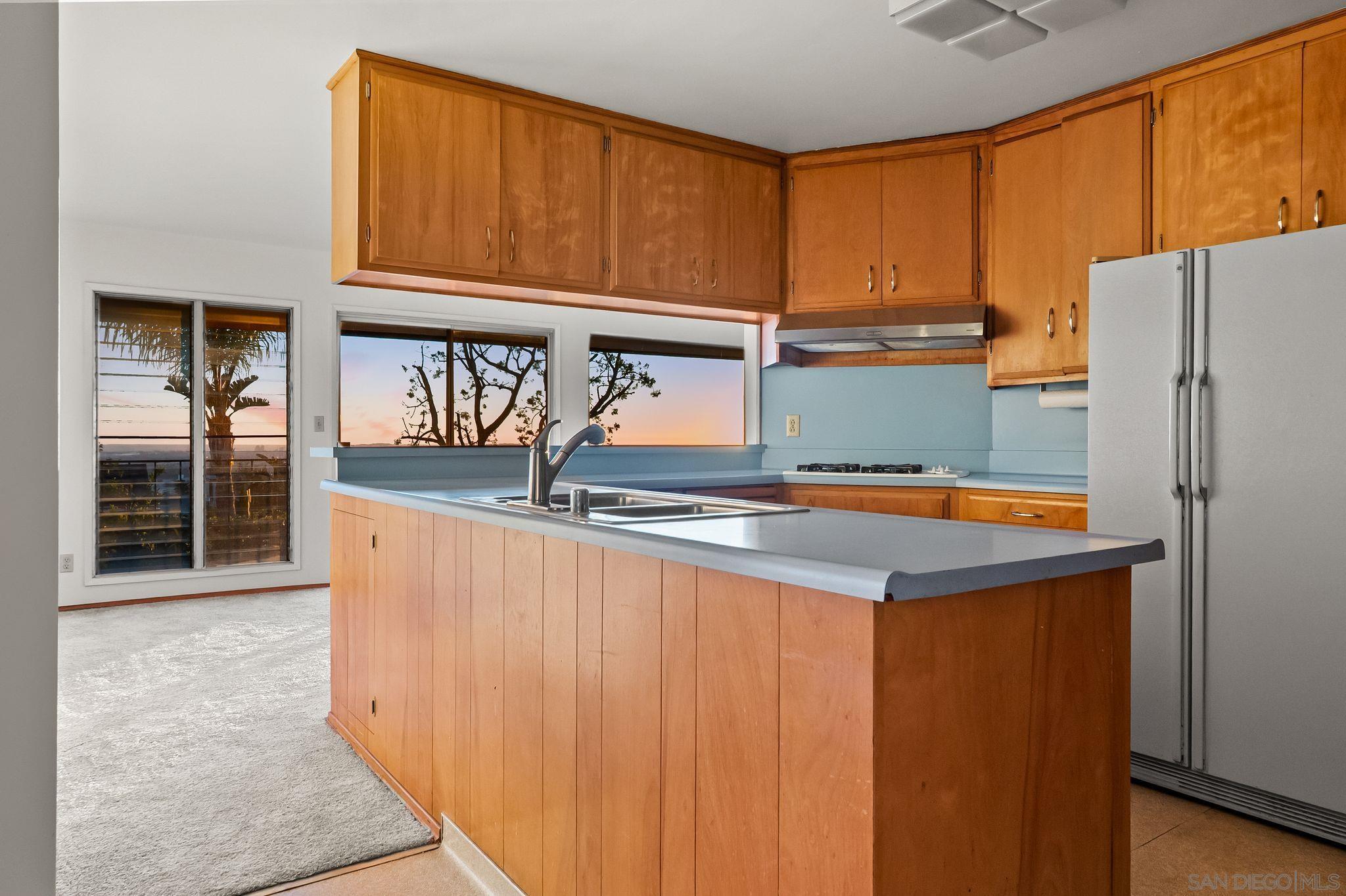 Detail Gallery Image 37 of 39 For 5868  Overlake Ave, San Diego,  CA 92120 - 5 Beds | 3/1 Baths