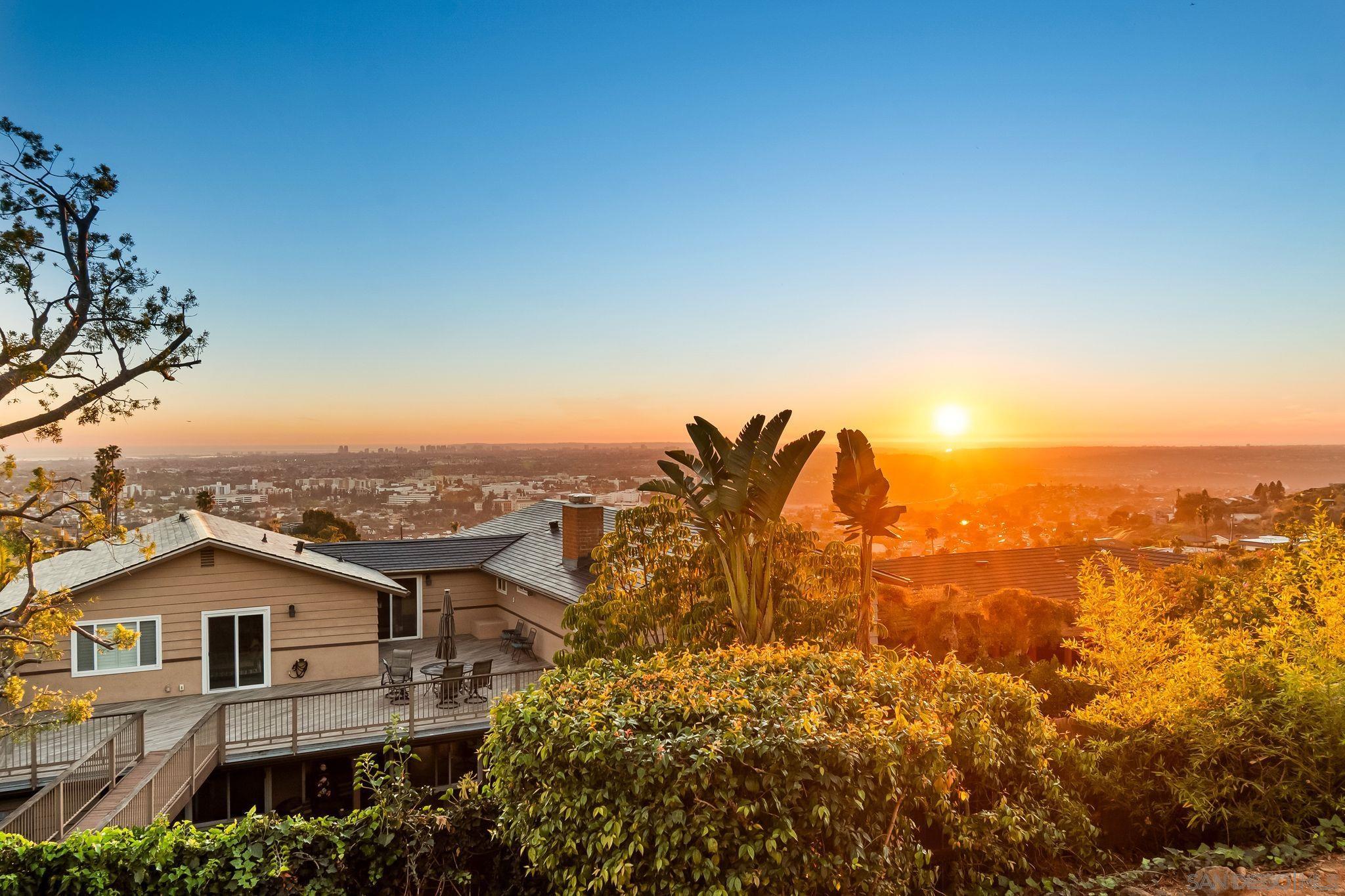 Detail Gallery Image 7 of 39 For 5868  Overlake Ave, San Diego,  CA 92120 - 5 Beds | 3/1 Baths