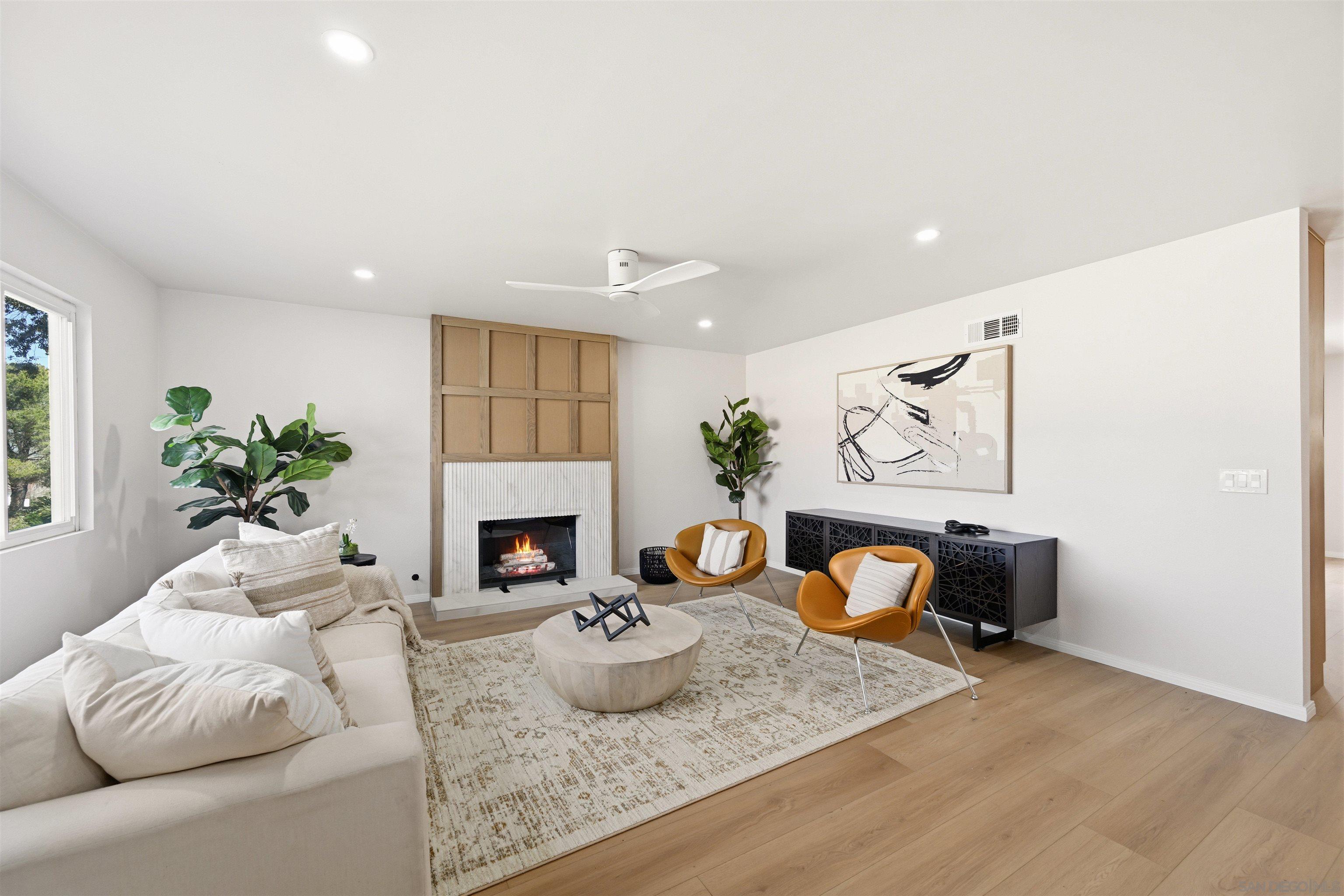 Detail Gallery Image 5 of 32 For 12437  Ridgeton Dr, Lakeside,  CA 92040 - 3 Beds | 2 Baths