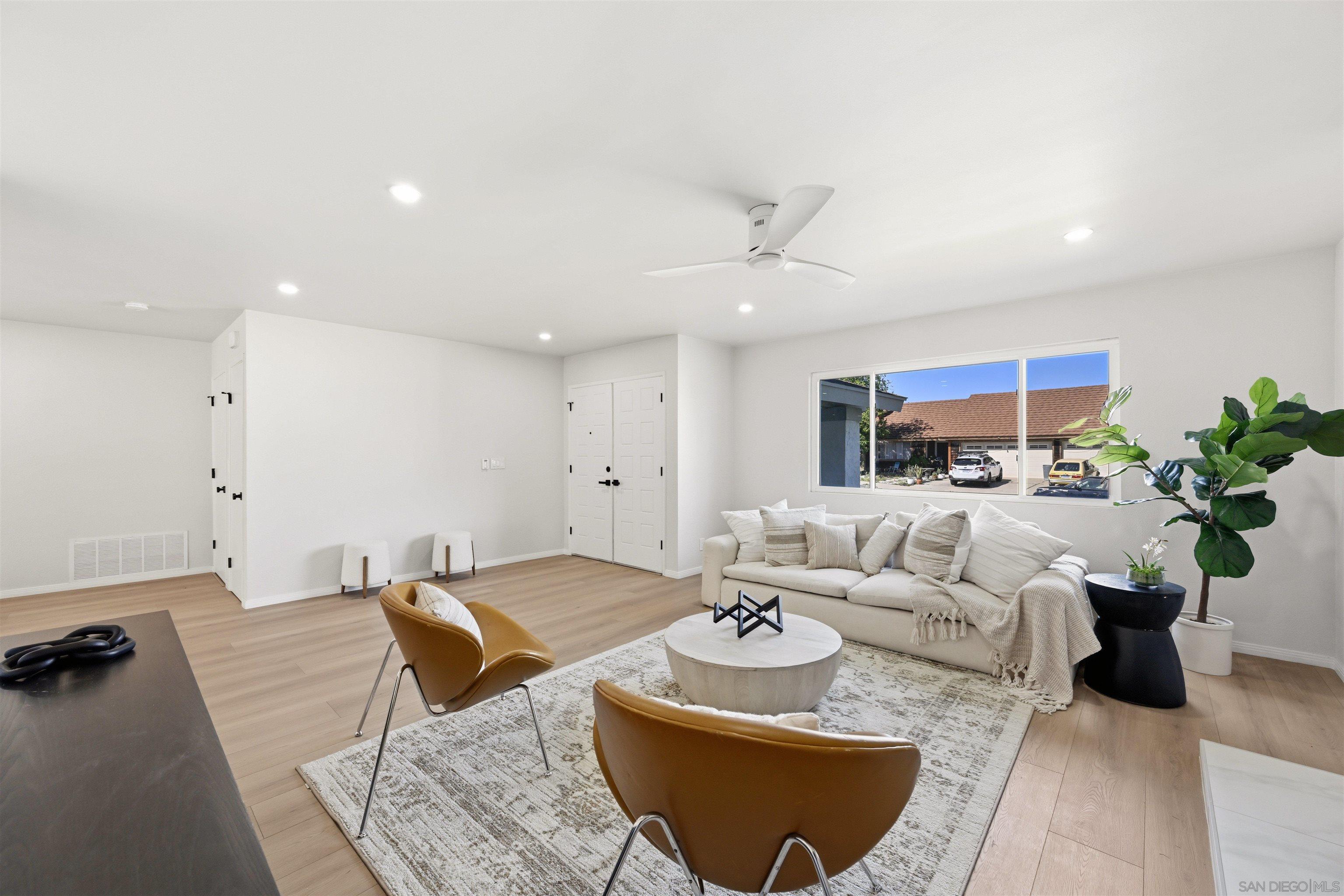 Detail Gallery Image 6 of 32 For 12437  Ridgeton Dr, Lakeside,  CA 92040 - 3 Beds | 2 Baths