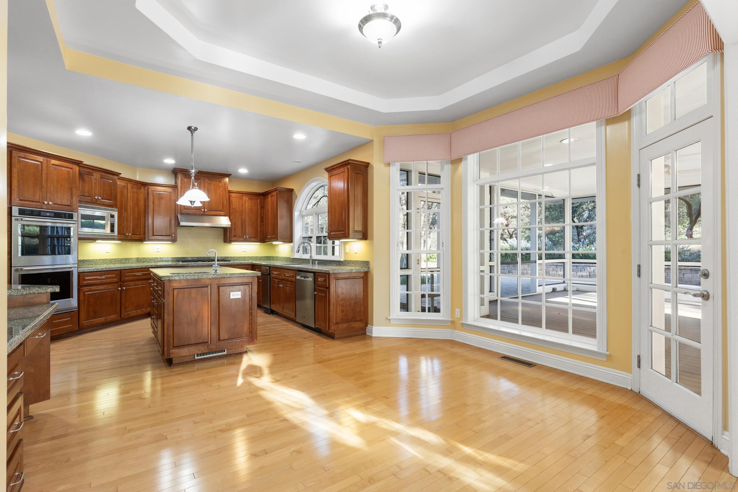 Detail Gallery Image 12 of 68 For 3591  Deer Lake Park Rd, Julian,  CA 92036 - 5 Beds | 4/1 Baths