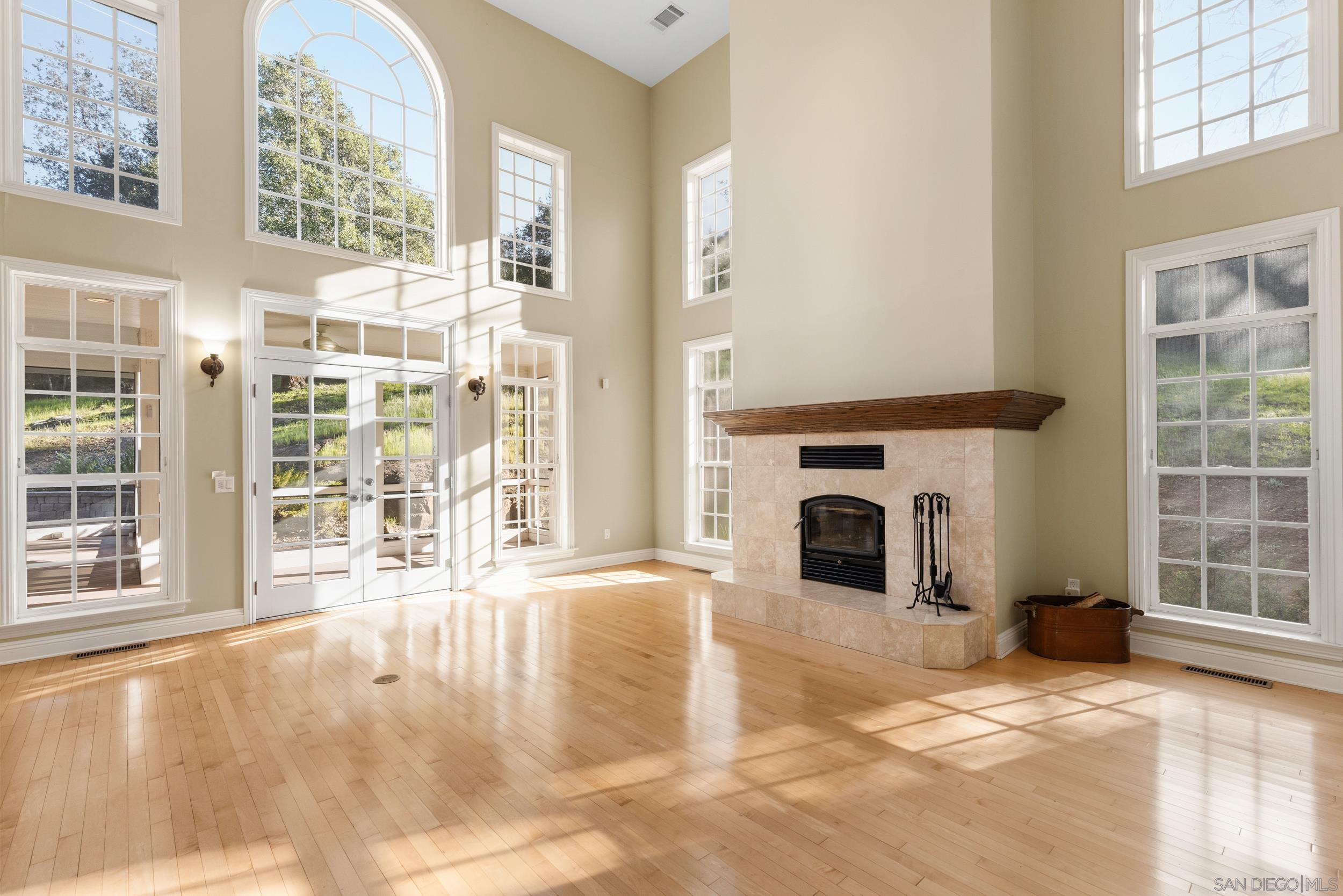 Detail Gallery Image 10 of 68 For 3591  Deer Lake Park Rd, Julian,  CA 92036 - 5 Beds | 4/1 Baths