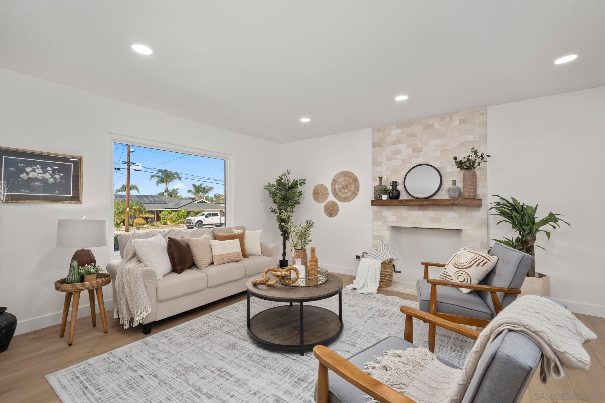 Detail Gallery Image 5 of 31 For 6243  Lake Lomond Dr, San Diego,  CA 92119 - 4 Beds | 3 Baths