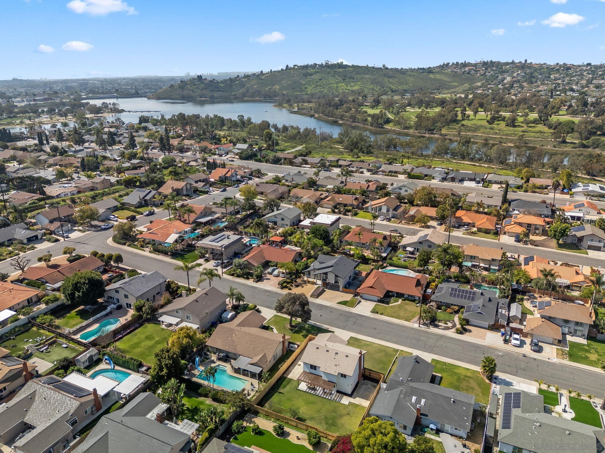 Detail Gallery Image 30 of 31 For 6243  Lake Lomond Dr, San Diego,  CA 92119 - 4 Beds | 3 Baths