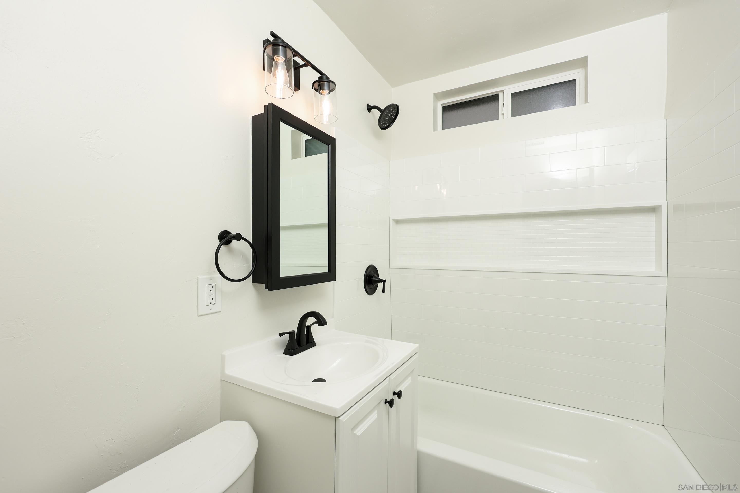 Detail Gallery Image 14 of 36 For Pardee St, San Diego,  CA 92113 - – Beds | – Baths