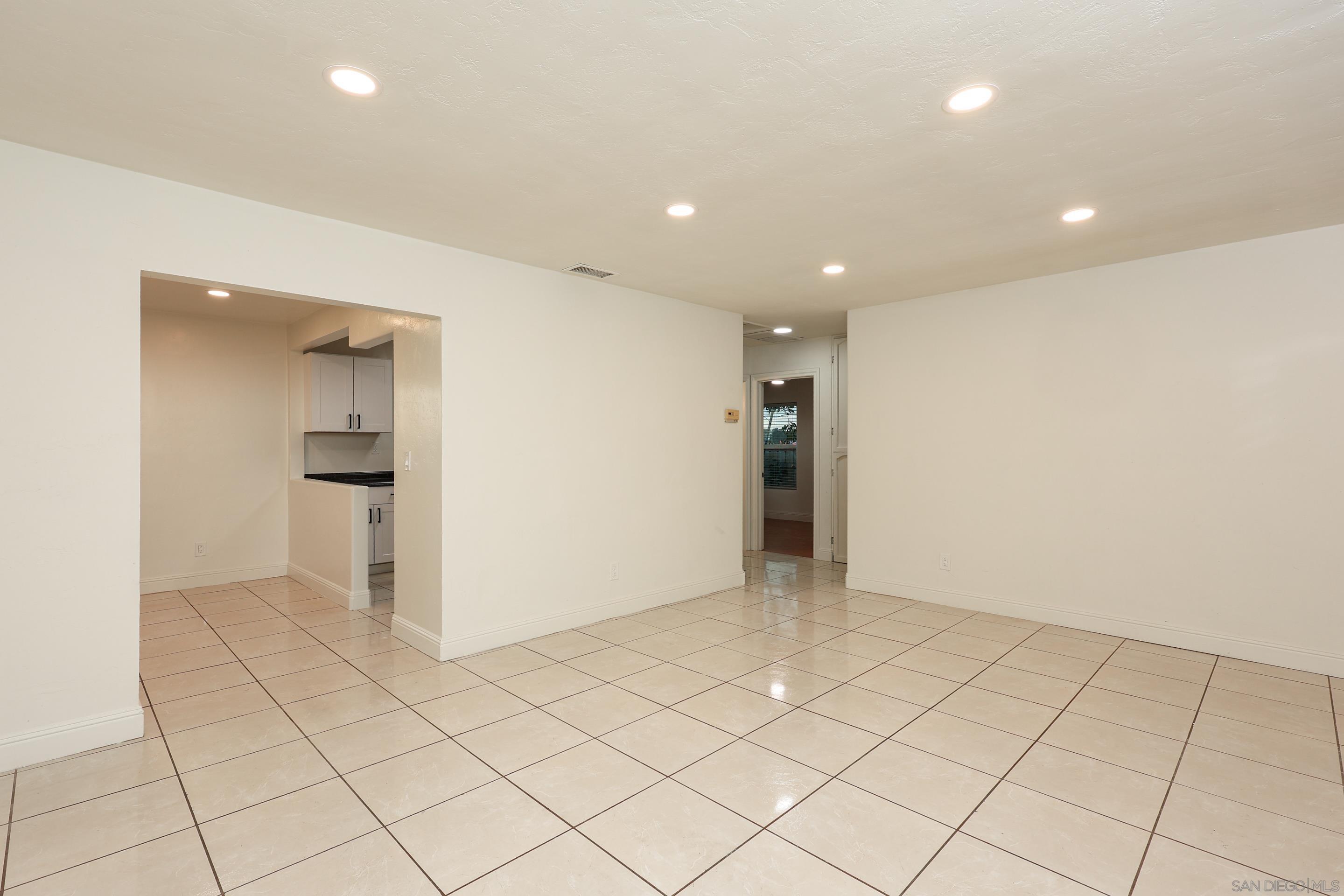 Detail Gallery Image 7 of 36 For Pardee St, San Diego,  CA 92113 - – Beds | – Baths