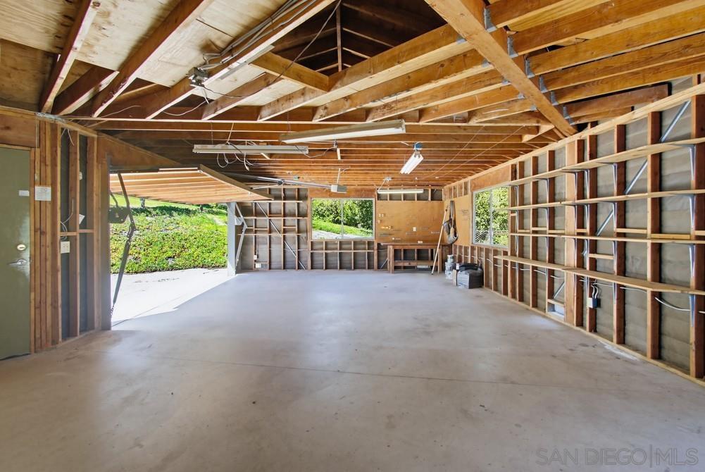 Detail Gallery Image 42 of 58 For 2824  Olive Hill Road, Fallbrook,  CA 92028 - 3 Beds | 3 Baths