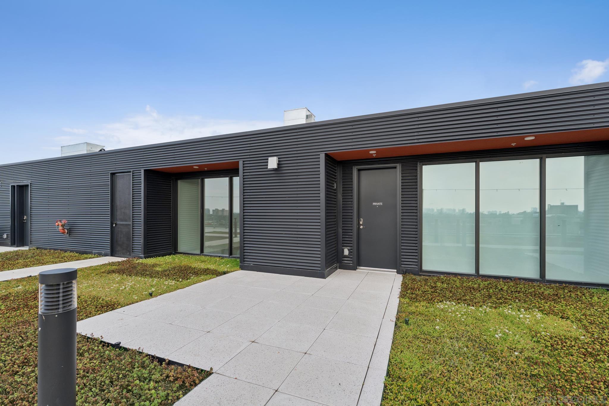 Front Image Thumbnail for SD260005248