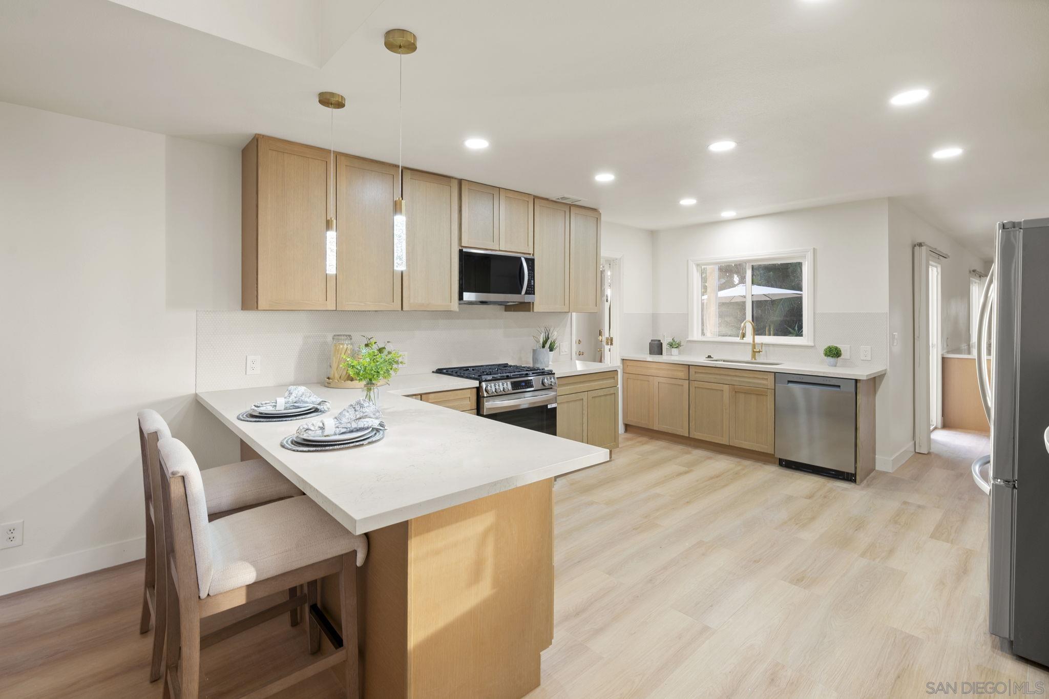 Detail Gallery Image 19 of 68 For 7001  Almaden Ln, Carlsbad,  CA 92009 - 4 Beds | 3/1 Baths