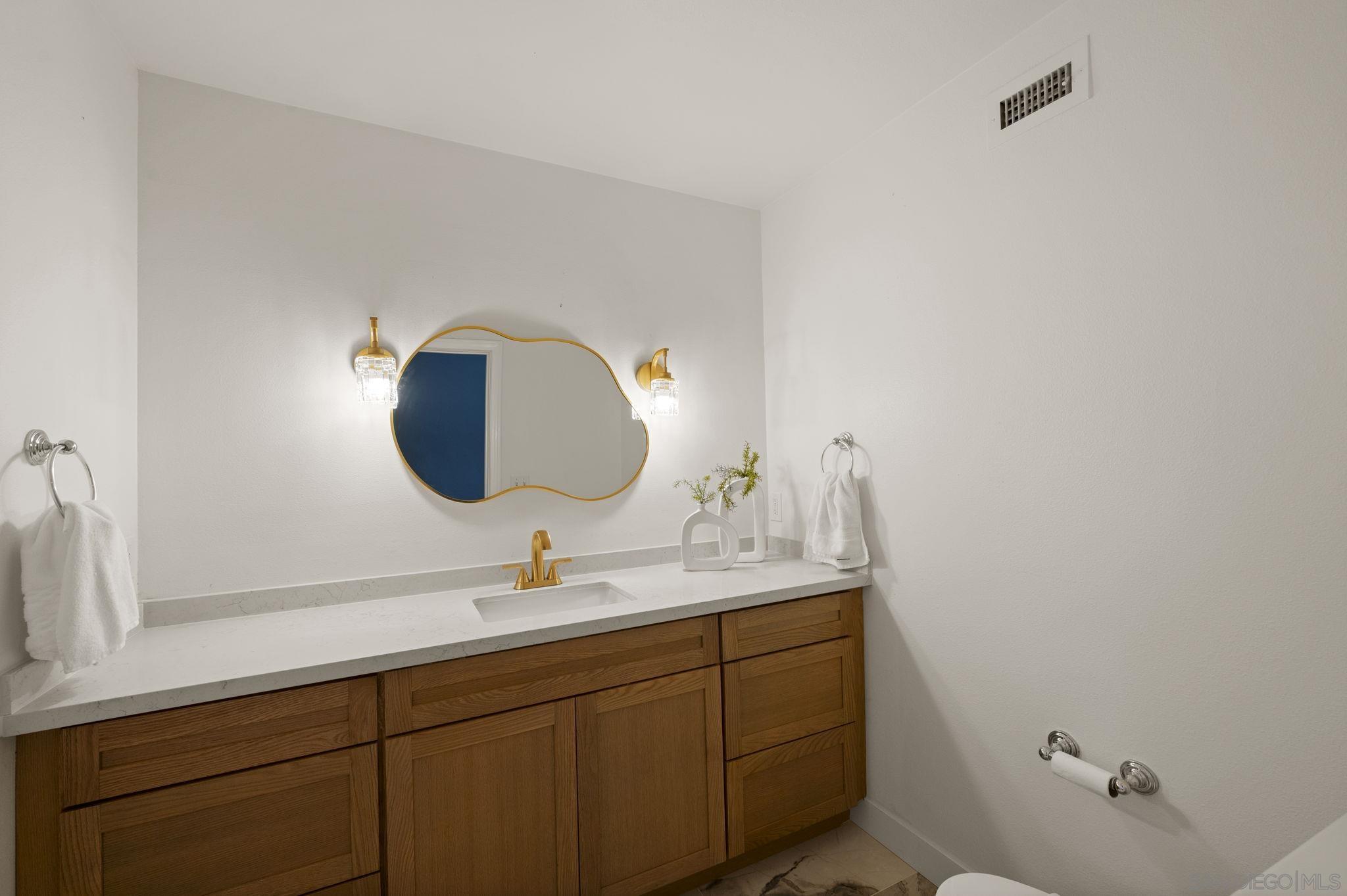 Detail Gallery Image 41 of 68 For 7001  Almaden Ln, Carlsbad,  CA 92009 - 4 Beds | 3/1 Baths