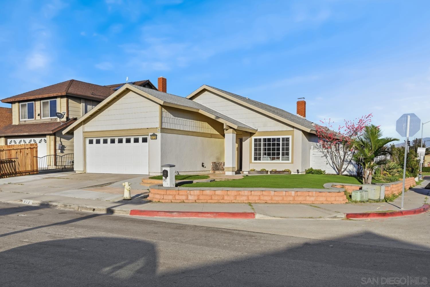 Detail Gallery Image 2 of 26 For 973  Stillwell Ave, San Diego,  CA 92114 - 4 Beds | 2 Baths