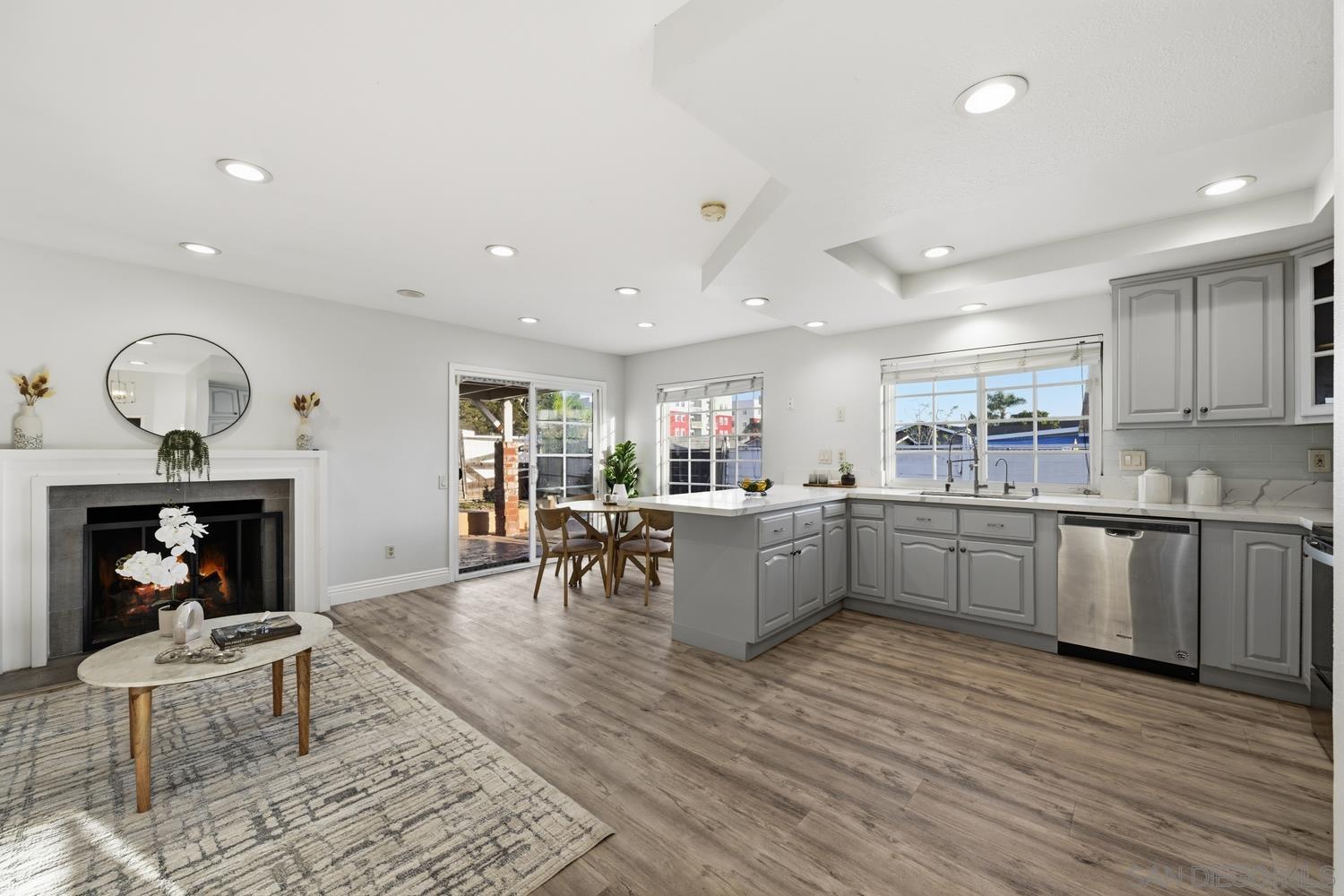 Detail Gallery Image 12 of 26 For 973  Stillwell Ave, San Diego,  CA 92114 - 4 Beds | 2 Baths