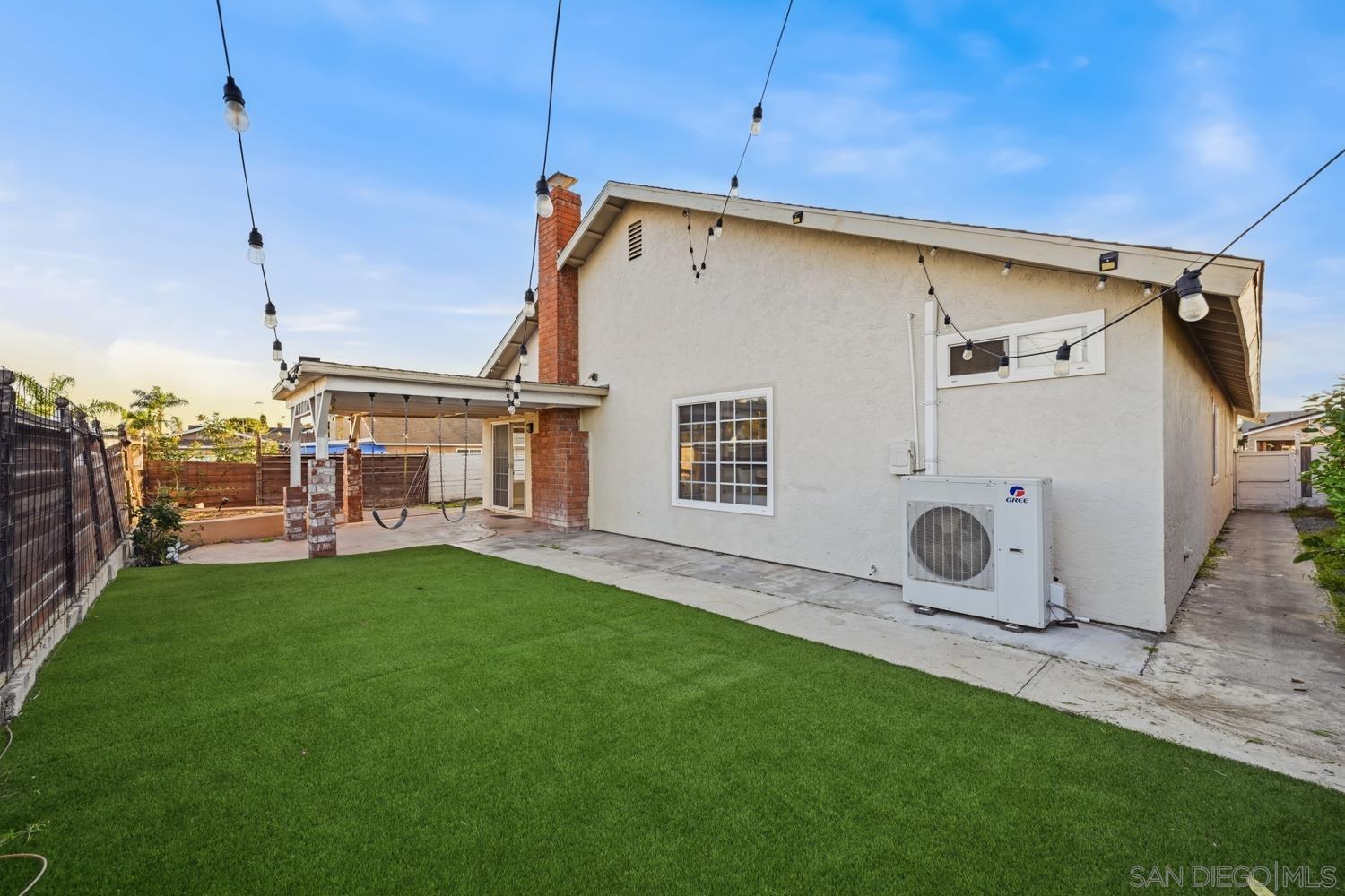 Detail Gallery Image 25 of 26 For 973  Stillwell Ave, San Diego,  CA 92114 - 4 Beds | 2 Baths