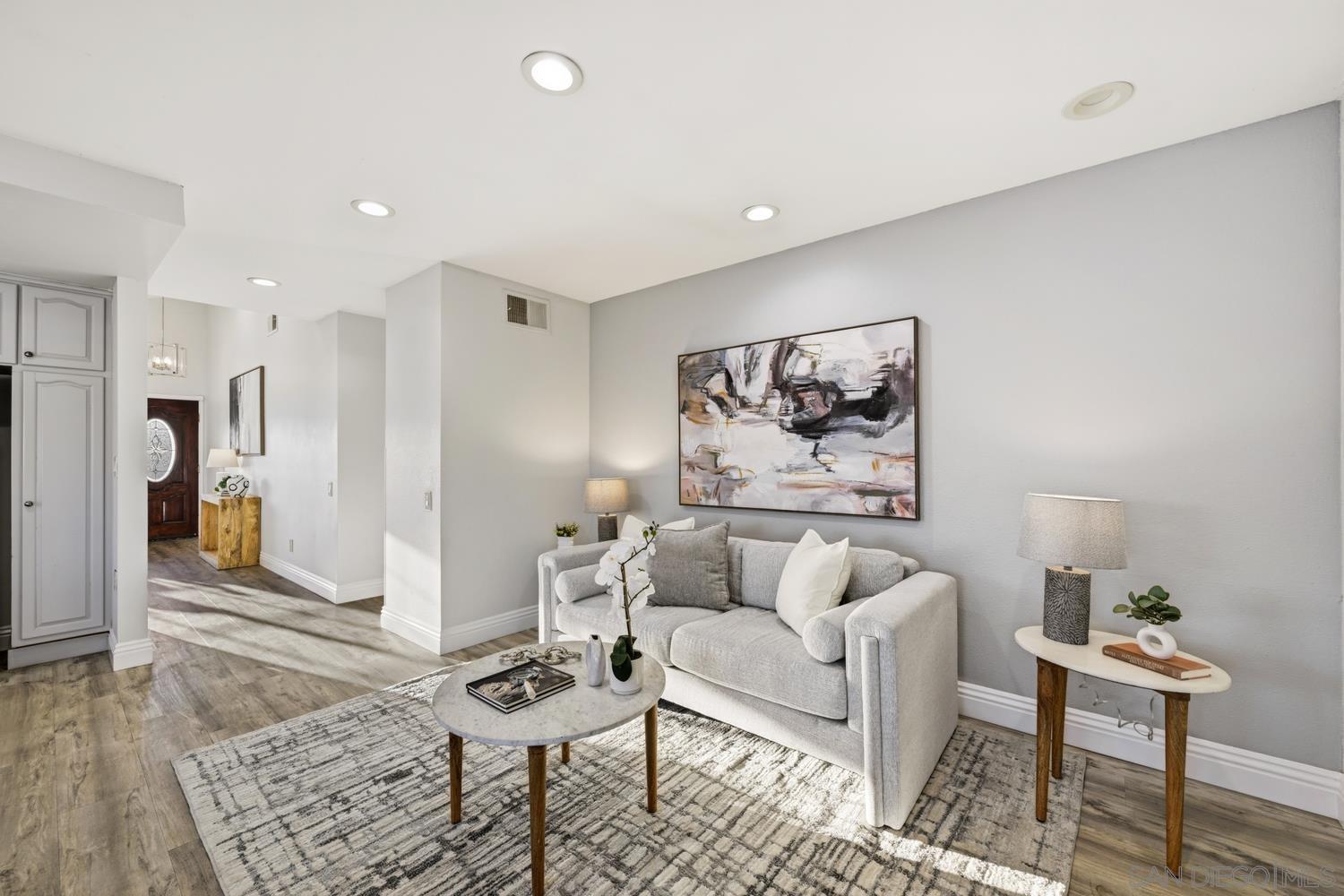 Detail Gallery Image 6 of 26 For 973  Stillwell Ave, San Diego,  CA 92114 - 4 Beds | 2 Baths