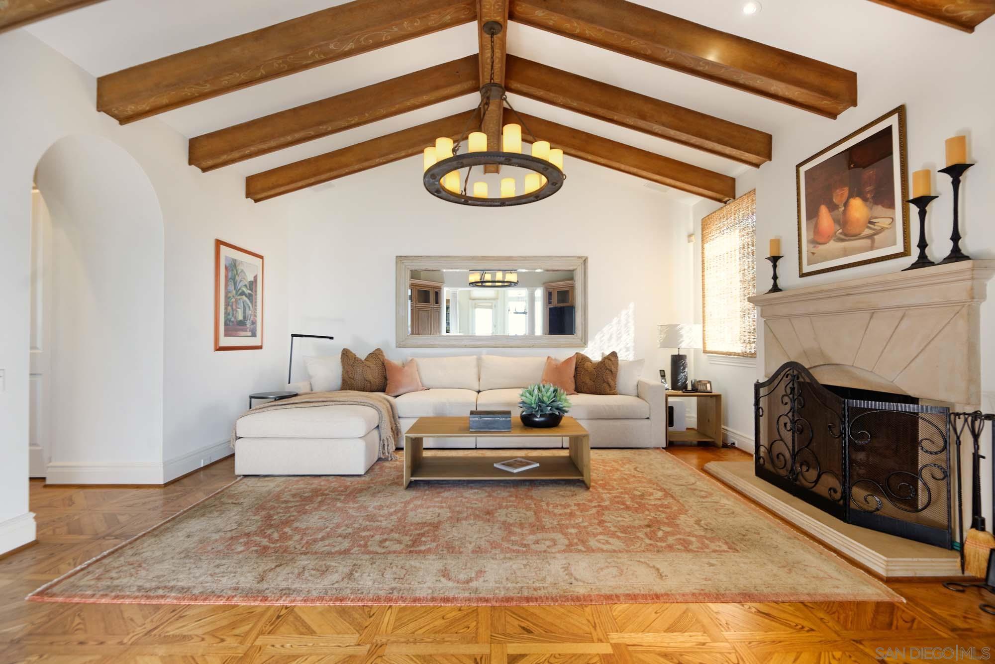 Detail Gallery Image 17 of 45 For 7304  Encelia Dr, La Jolla,  CA 92037 - 6 Beds | 7/2 Baths