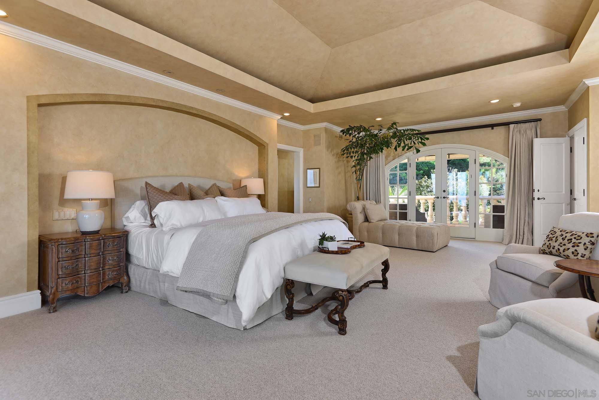 Detail Gallery Image 20 of 45 For 7304  Encelia Dr, La Jolla,  CA 92037 - 6 Beds | 7/2 Baths