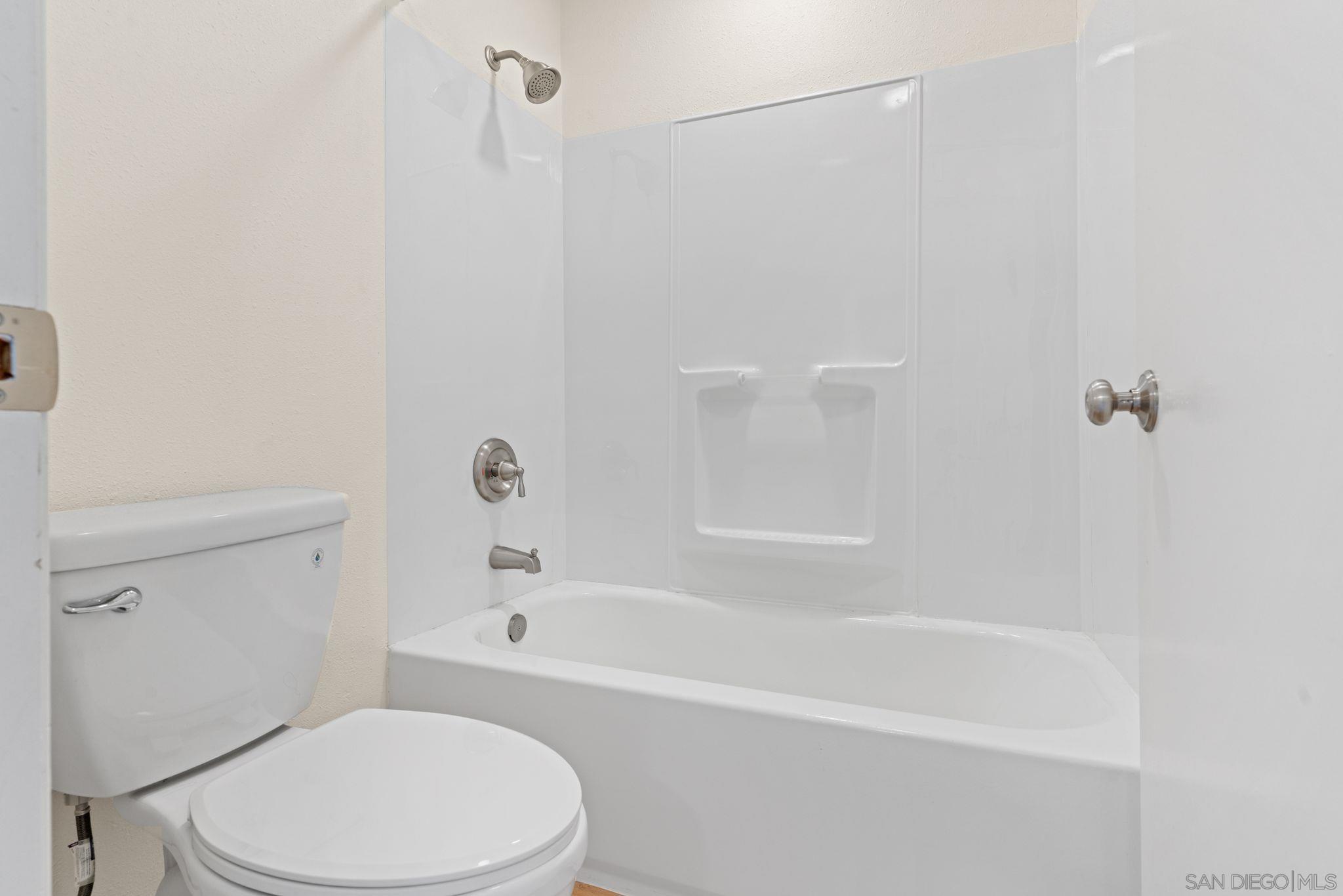 Detail Gallery Image 17 of 27 For 7640  Palmilla Dr  #104,  San Diego,  CA 92122 - 2 Beds | 2 Baths