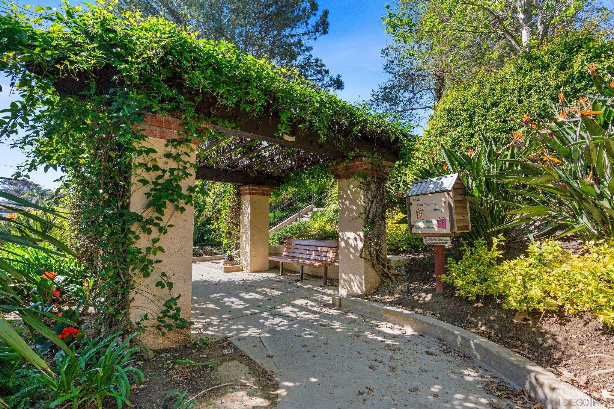 Detail Gallery Image 21 of 27 For 7640  Palmilla Dr  #104,  San Diego,  CA 92122 - 2 Beds | 2 Baths