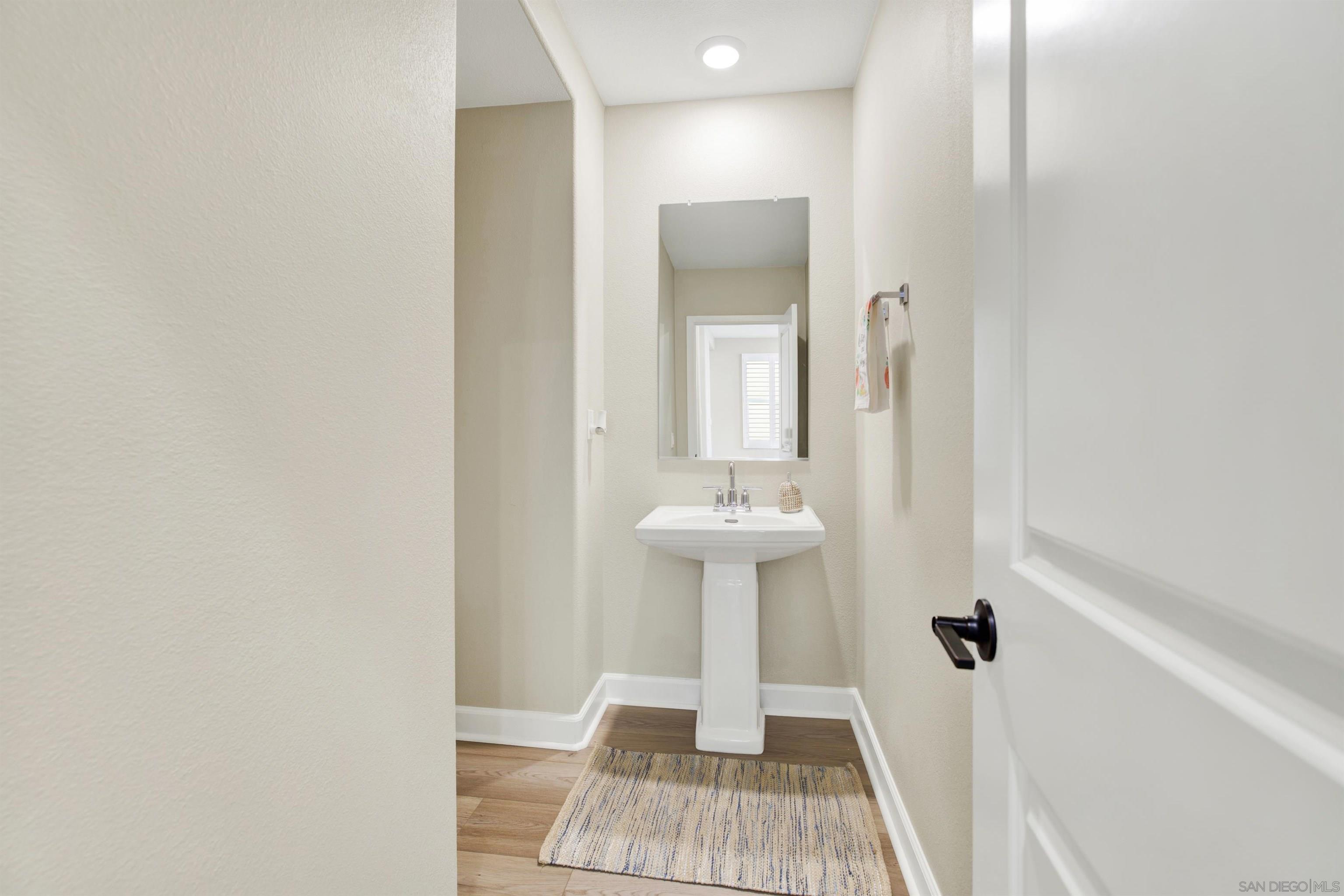 Detail Gallery Image 17 of 52 For 1646  Carol Lee Ln, Escondido,  CA 92026 - 3 Beds | 2/1 Baths