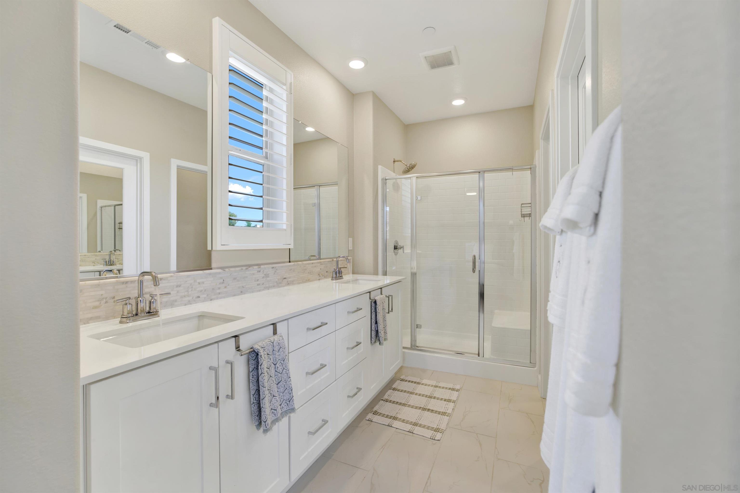 Detail Gallery Image 21 of 52 For 1646  Carol Lee Ln, Escondido,  CA 92026 - 3 Beds | 2/1 Baths