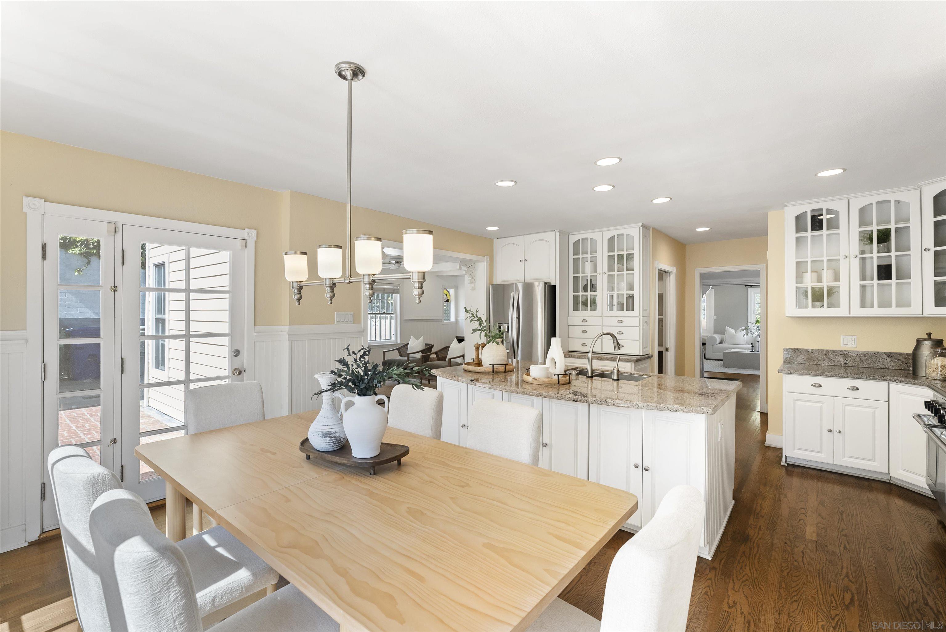 Detail Gallery Image 18 of 41 For 921  Court Way, San Diego,  CA 92103 - 4 Beds | 4 Baths